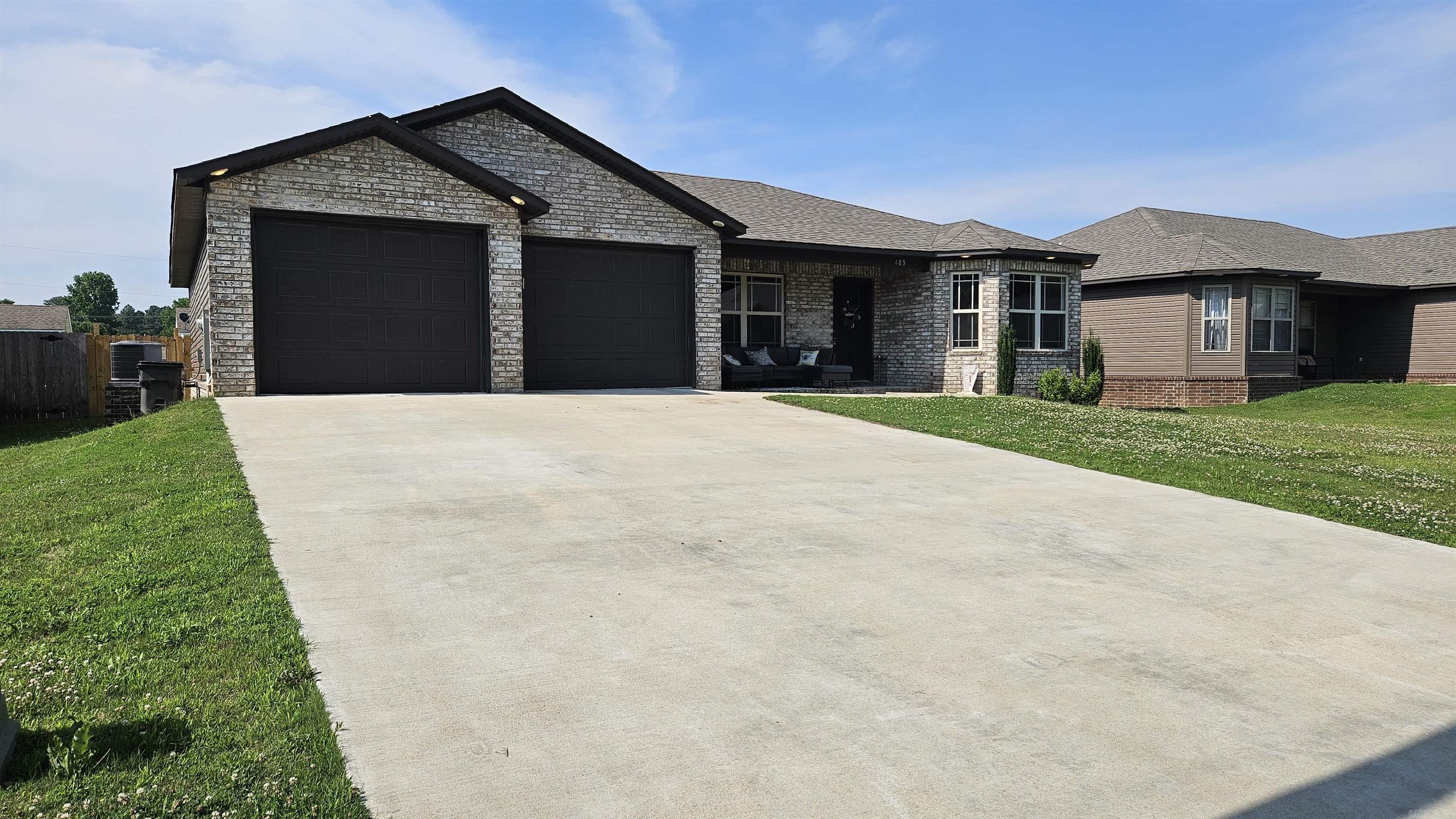 403 Elizabeth Dr Paragould, AR 72450