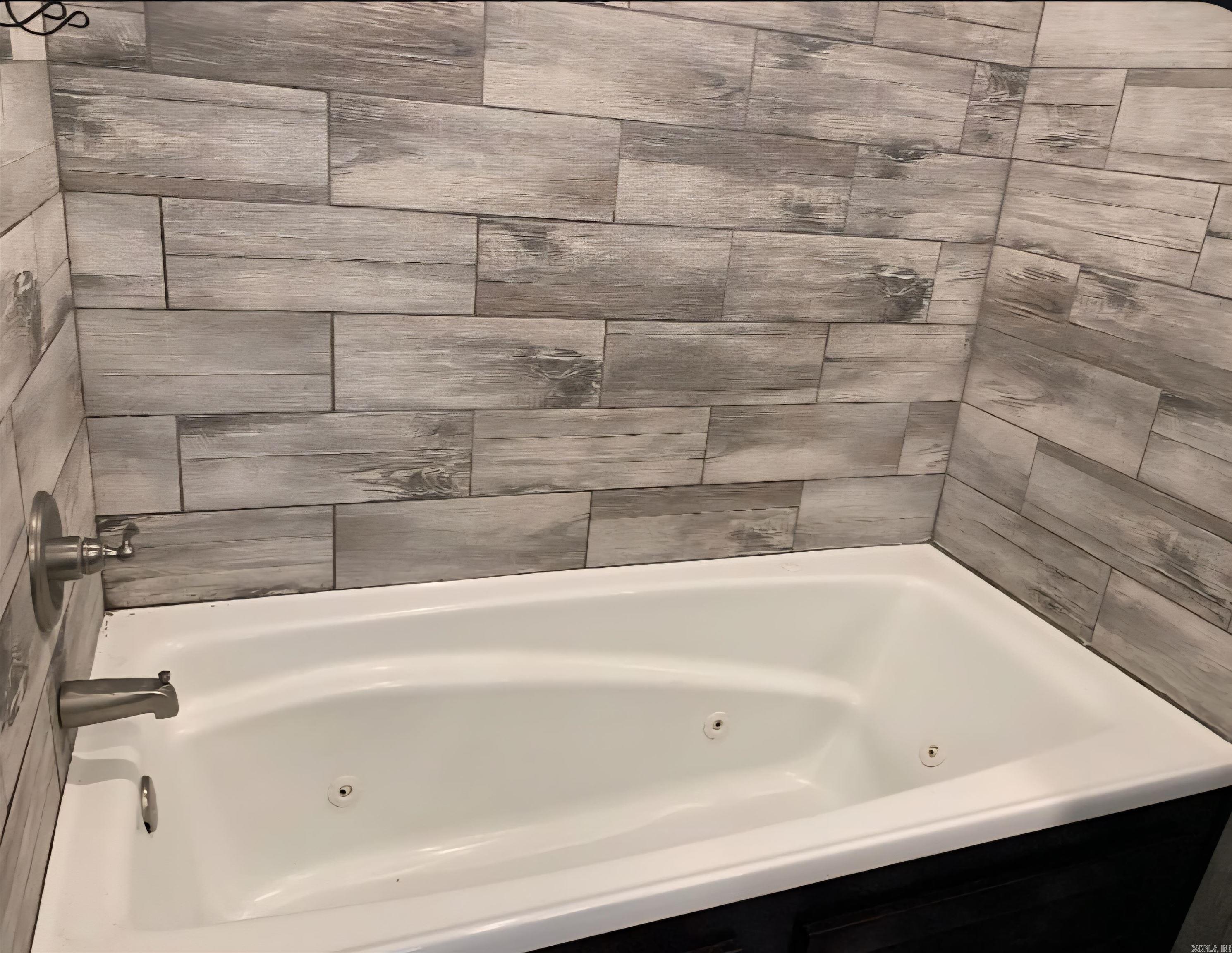 403 Elizabeth Dr Paragould, AR 72450