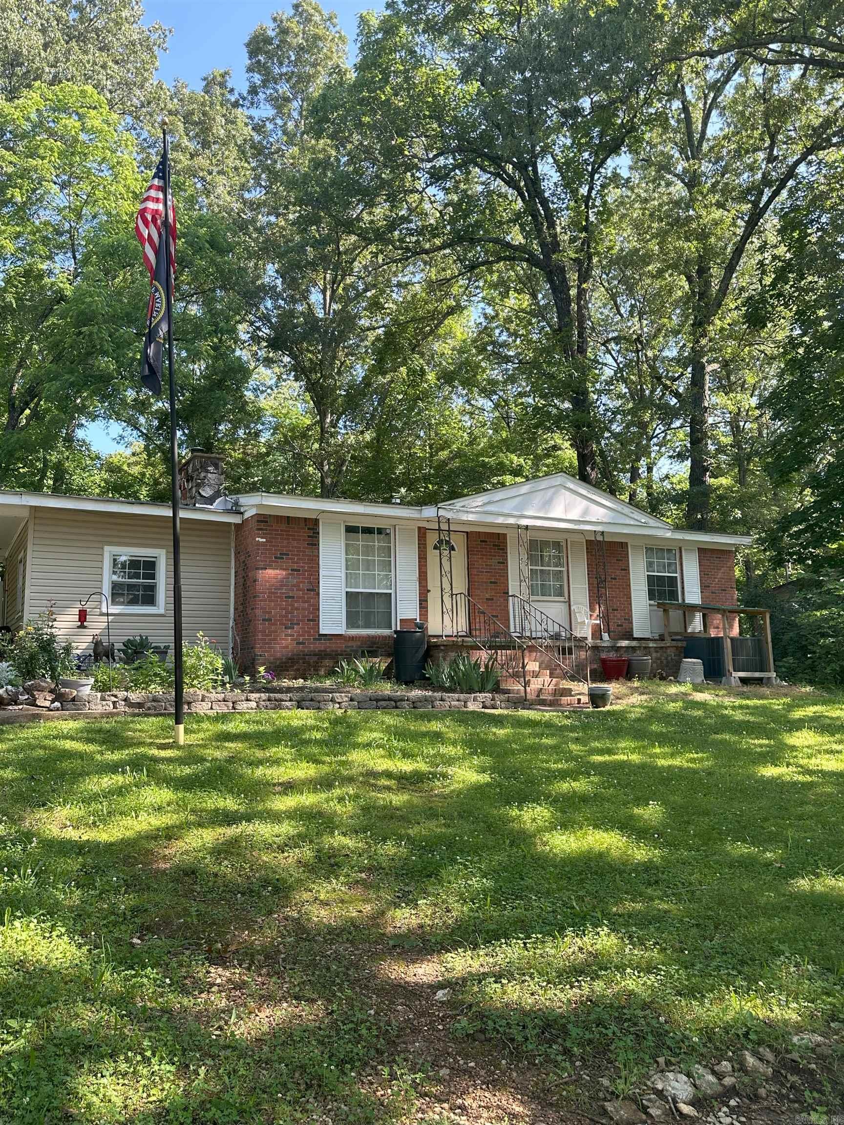 11 S Ontario  Cherokee Village, AR