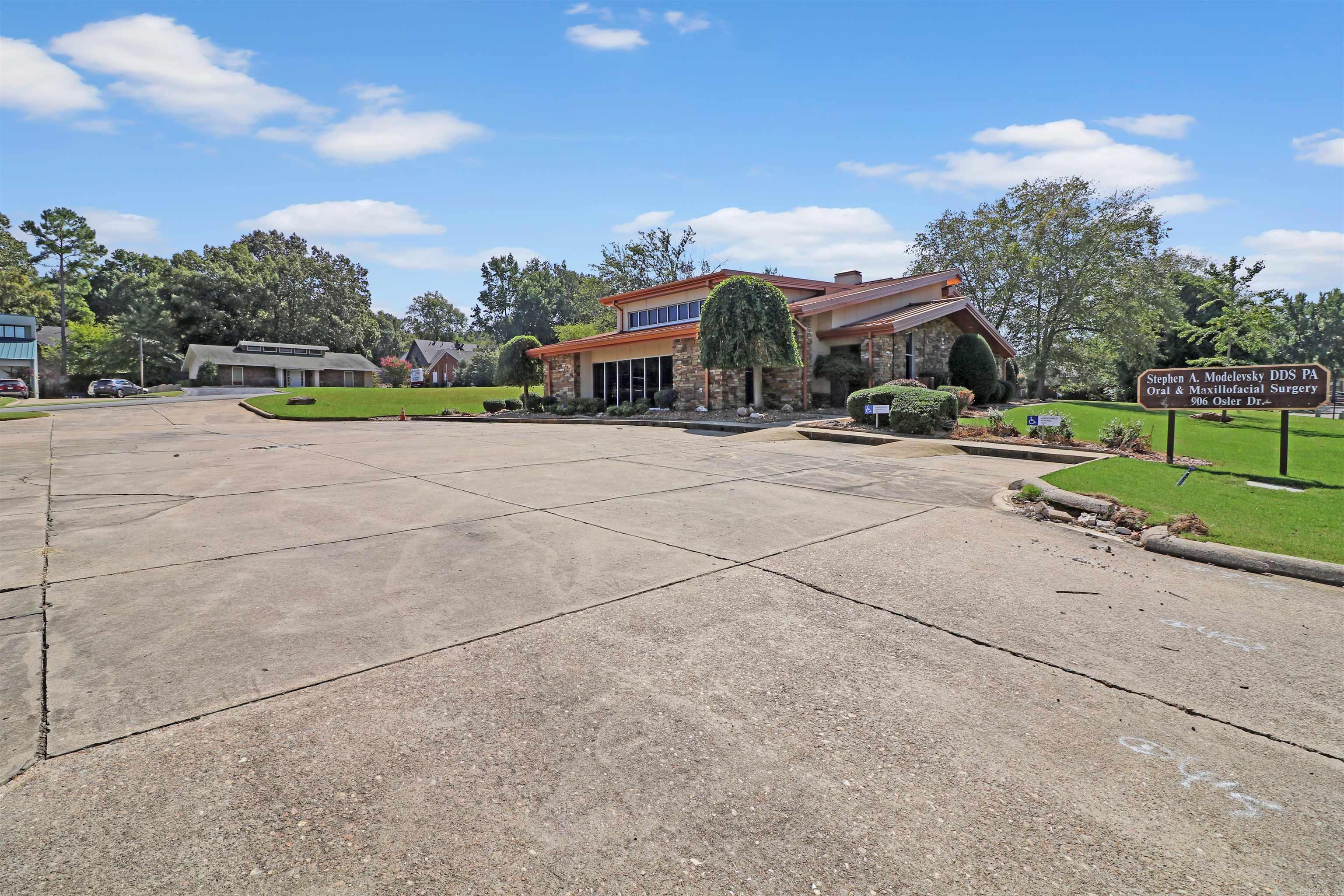 906 Osler Drive  Jonesboro, AR