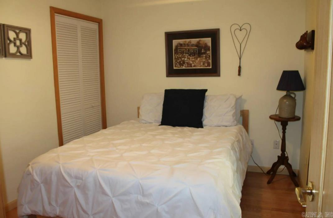 24 Roberts  Edgemont, AR