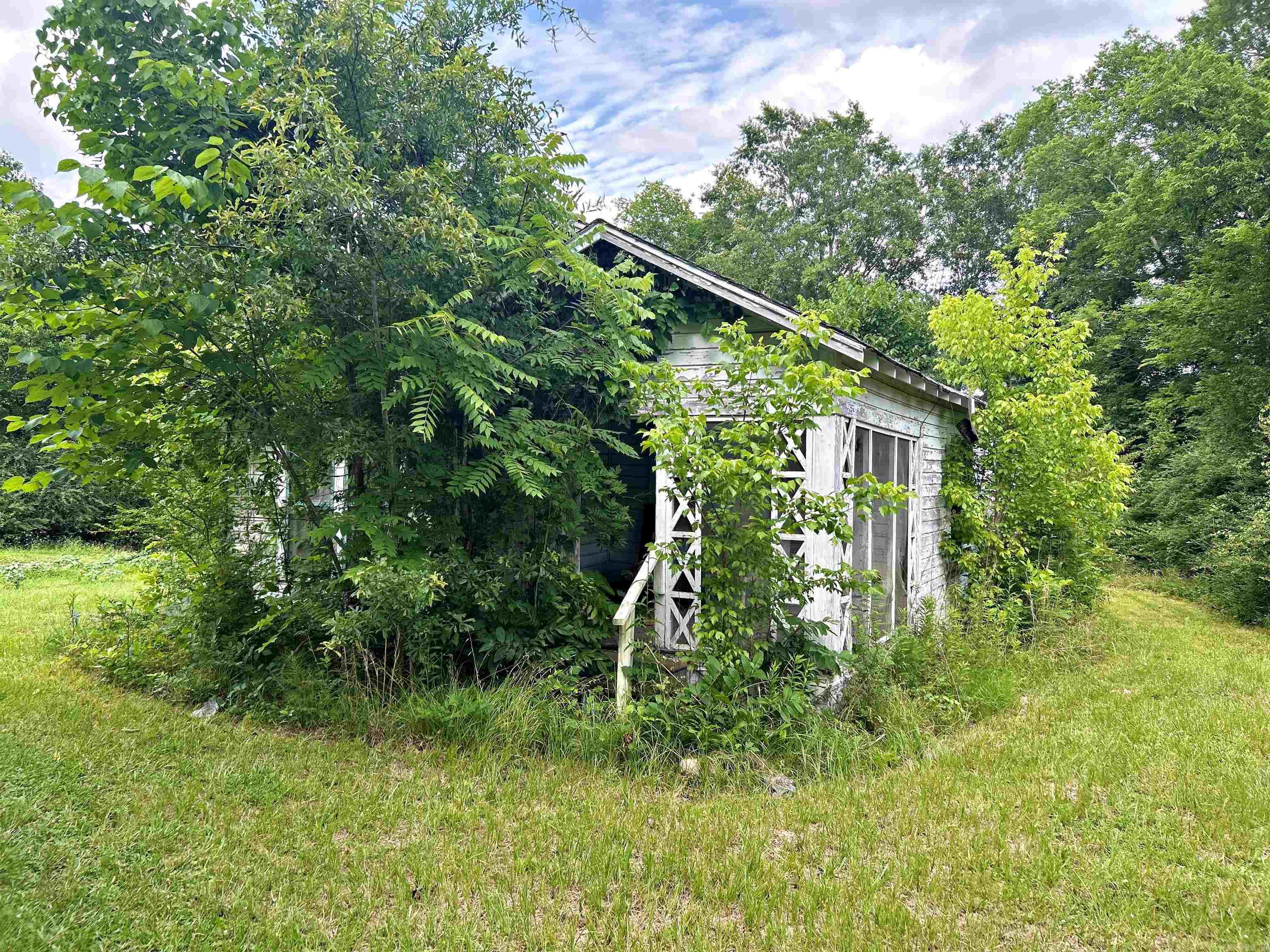 16 Jackson  Gurdon, AR