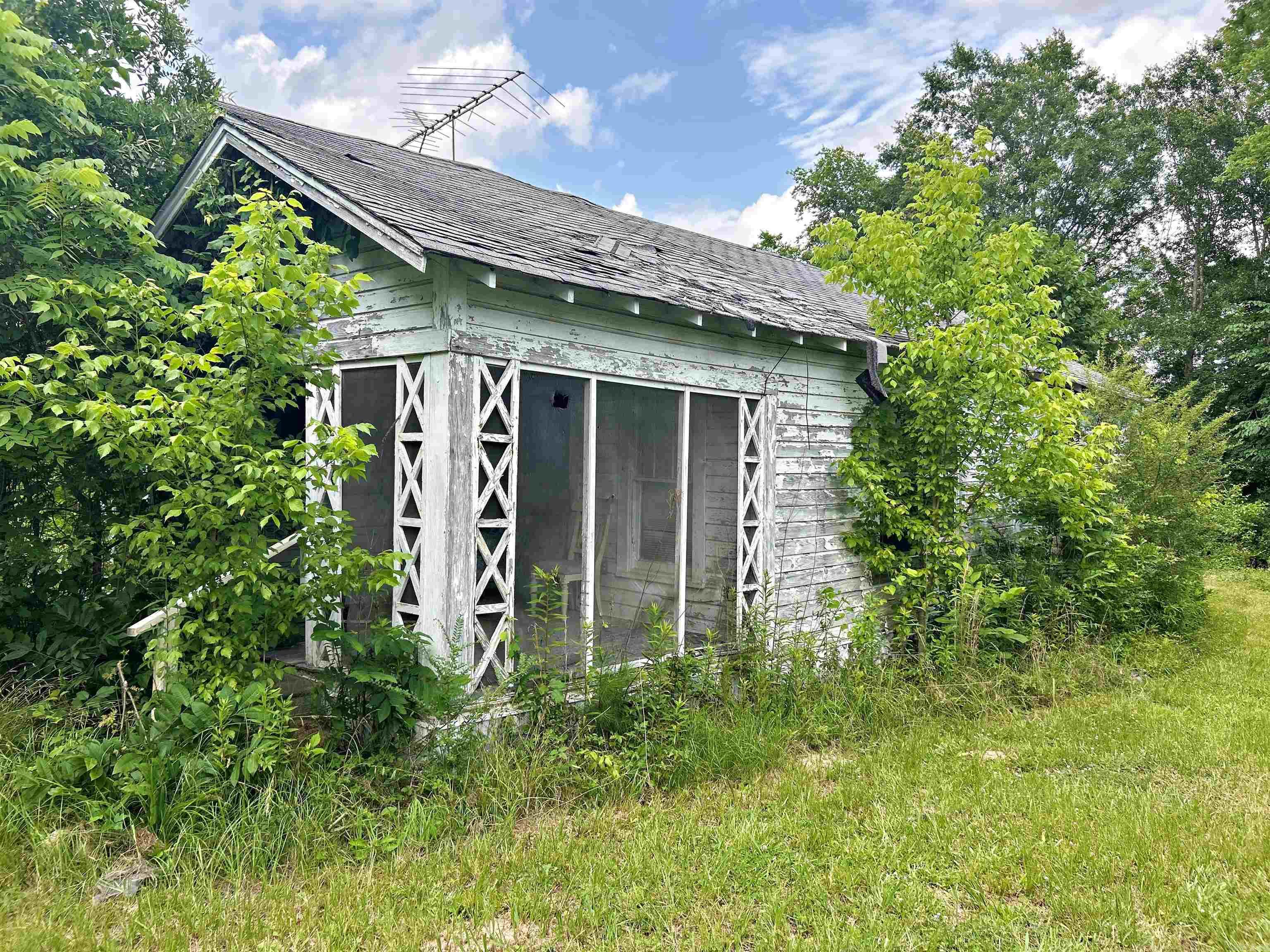 16 Jackson  Gurdon, AR