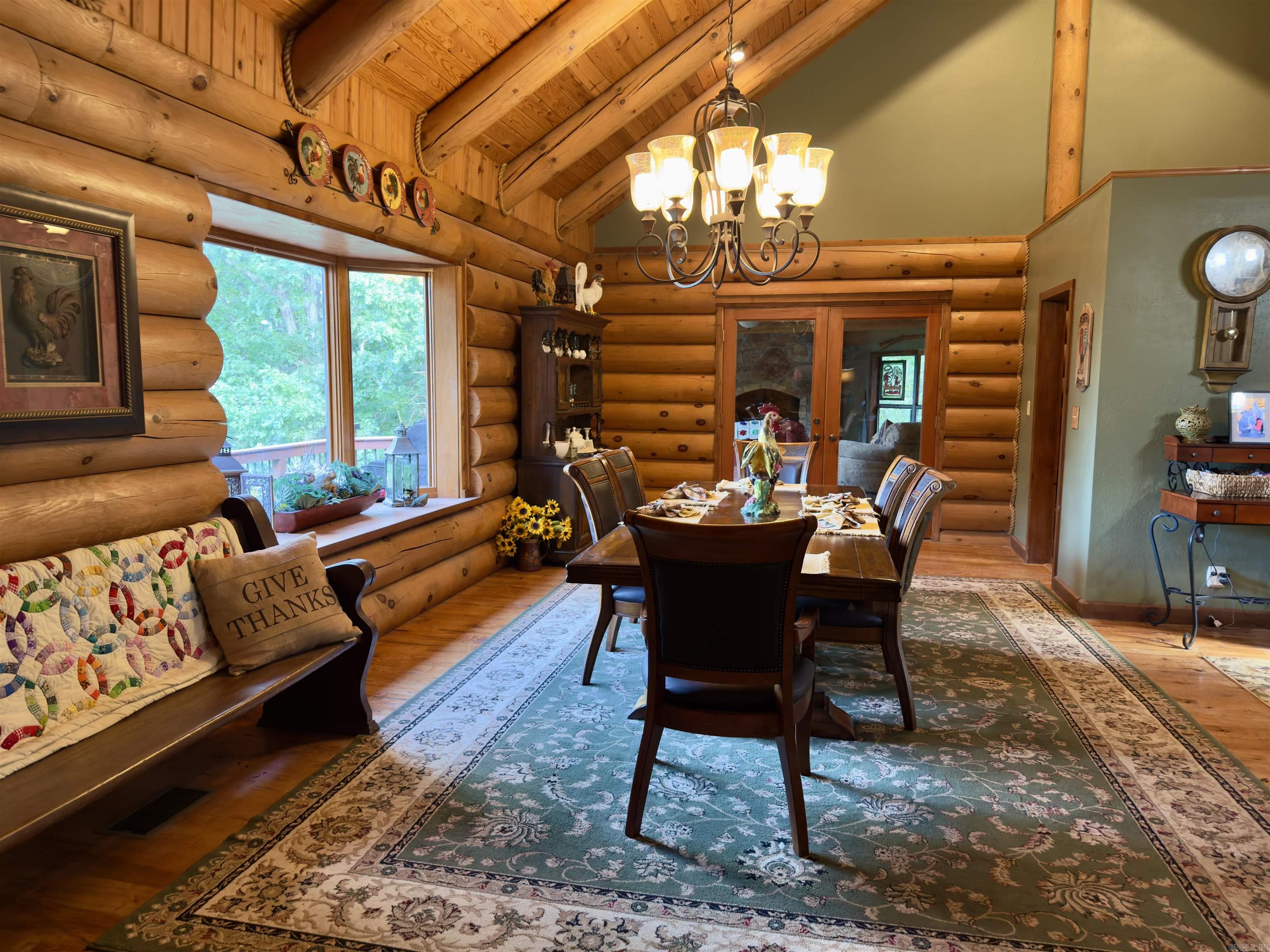 1370 Holmes Rd  Mountain View, AR