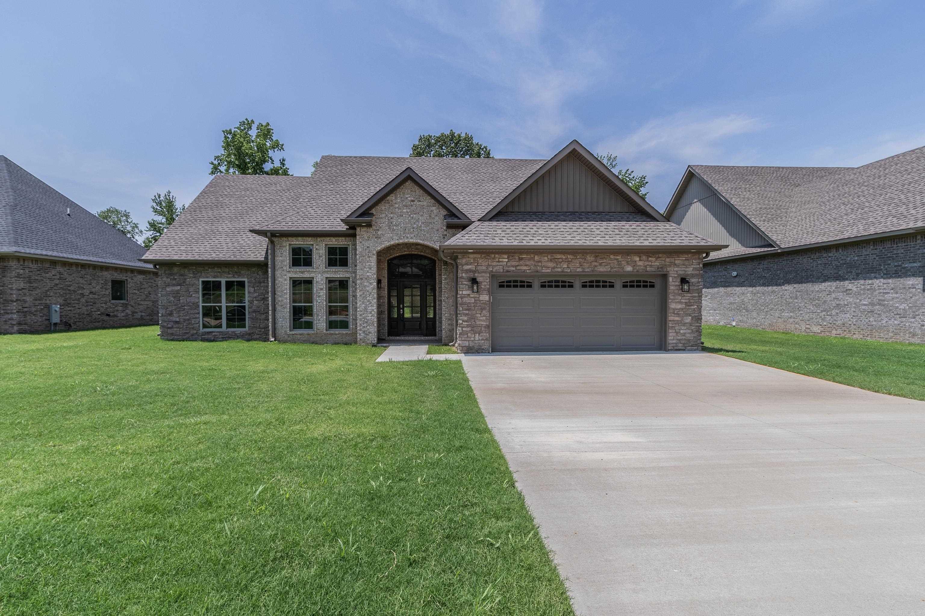 3019 BRIANNA DR. Jonesboro, AR 72404