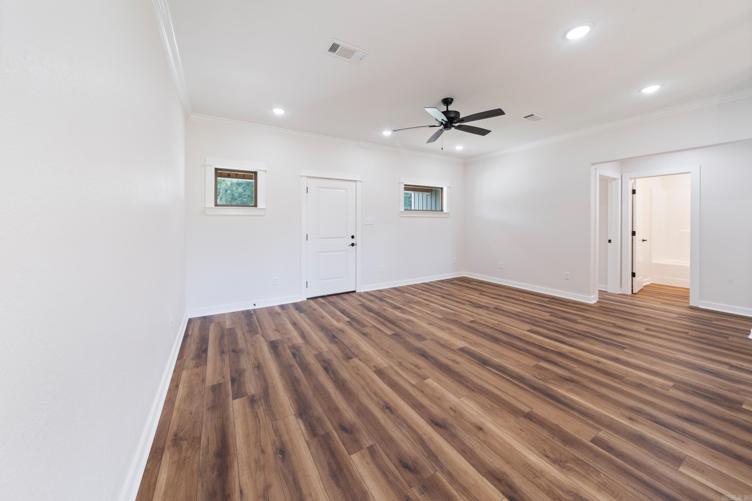 1005 N Red  Sheridan, AR