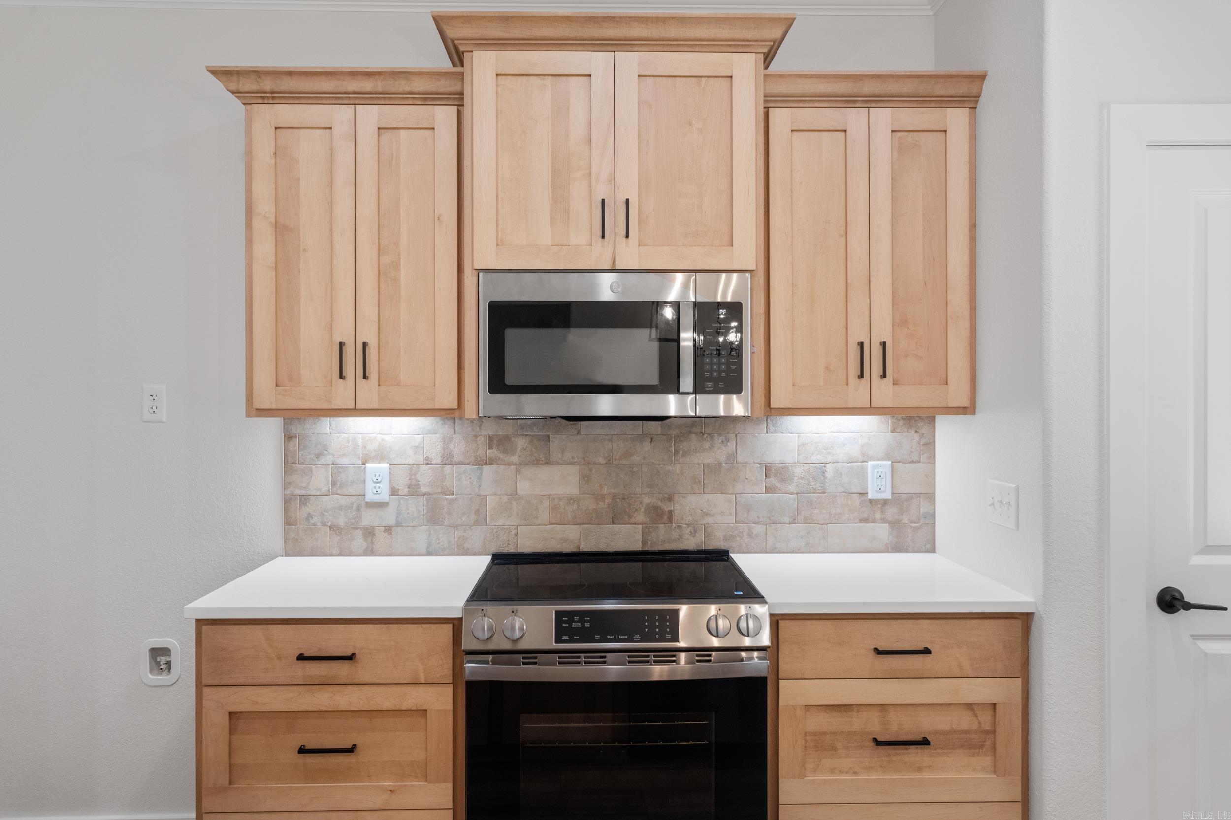 1005 N Red  Sheridan, AR