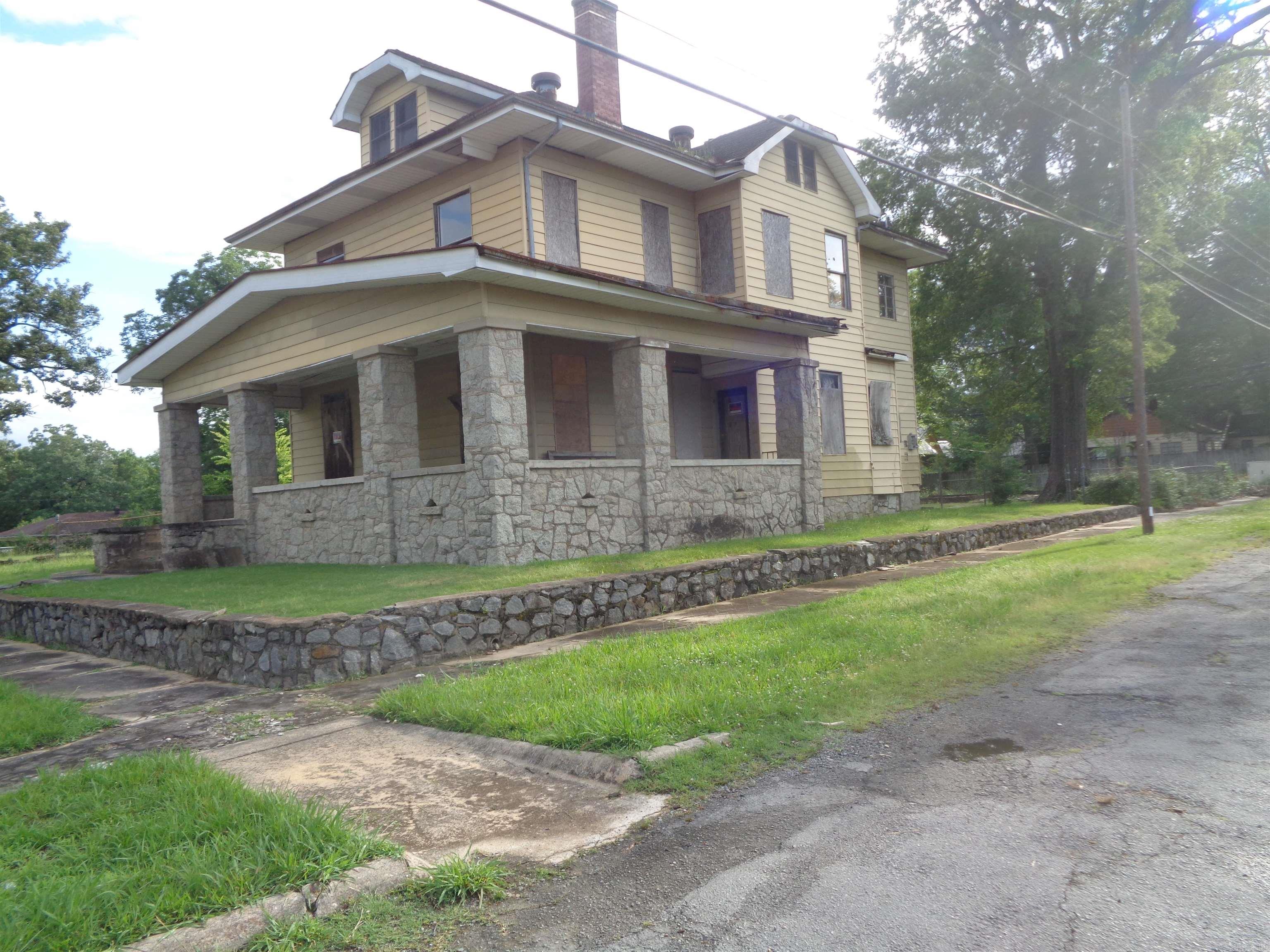 2600 Wolfe Street Little Rock, AR 72206