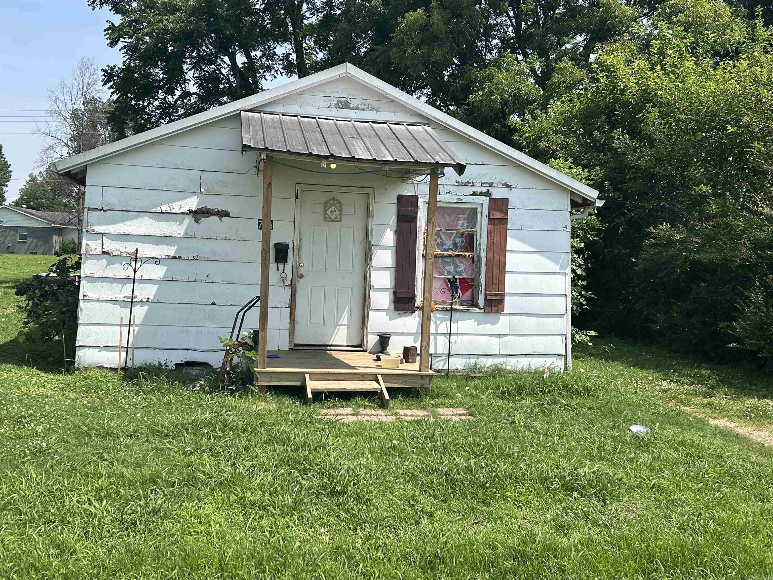 768 E Locust  Piggott, AR