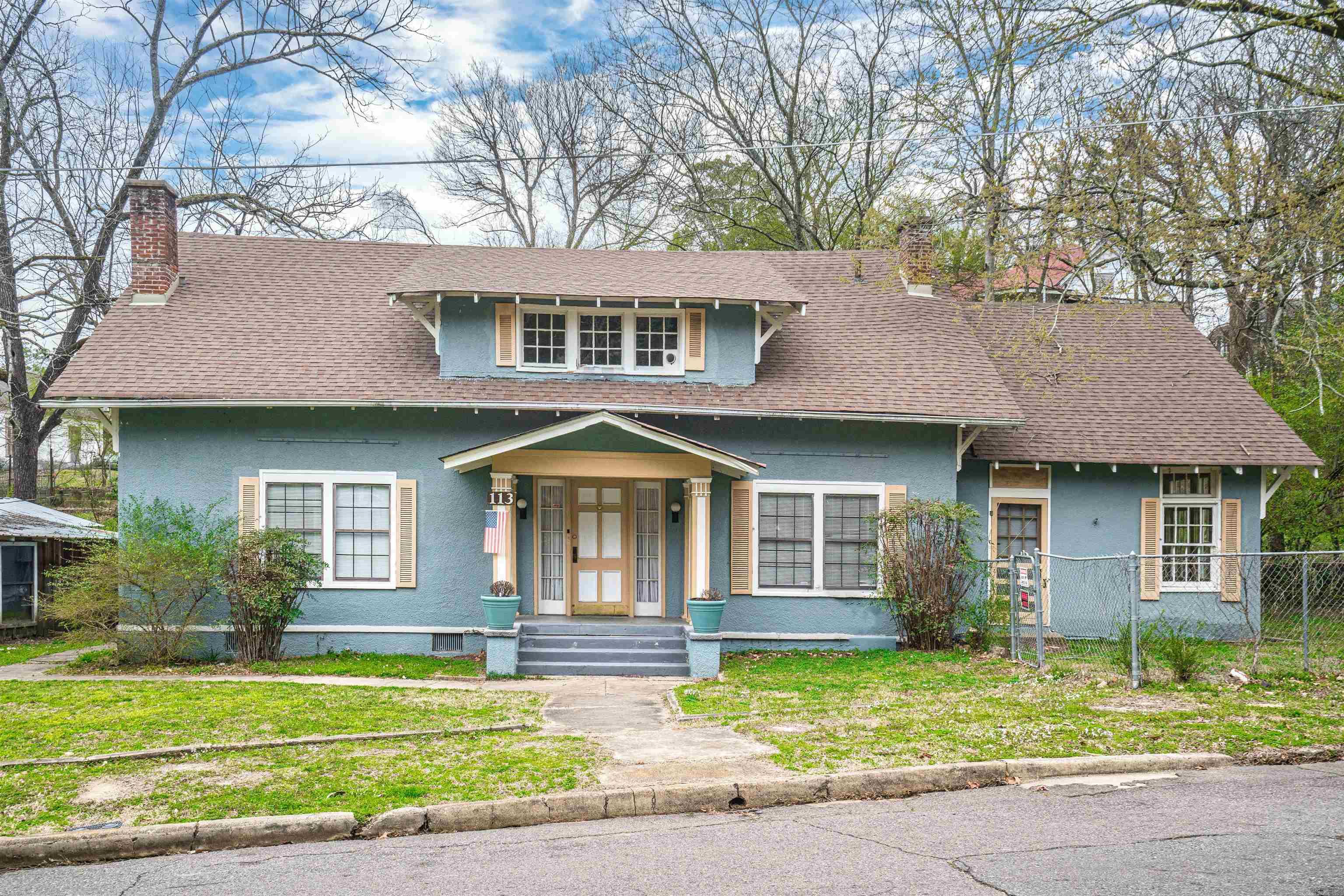 111-113 Dell Hot Springs, AR 71901-0000