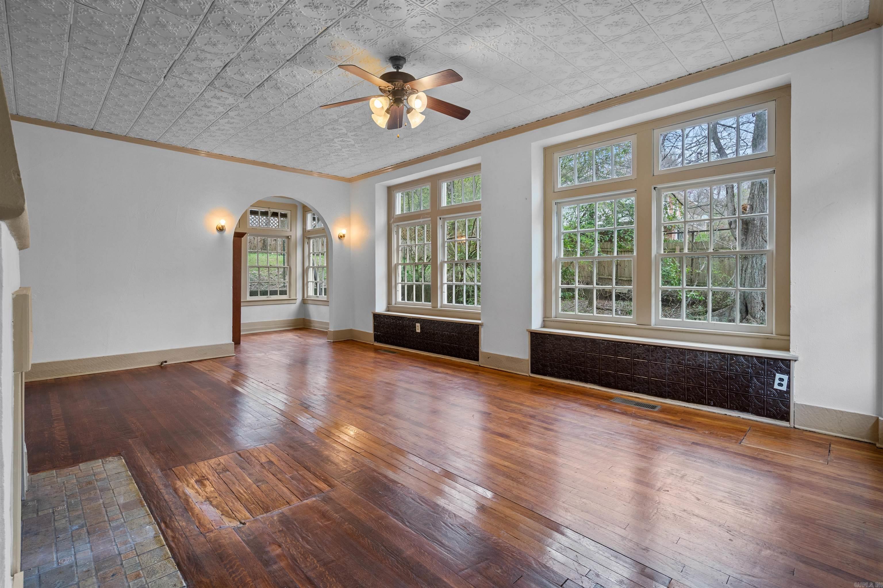 111-113 Dell Hot Springs, AR 71901-0000