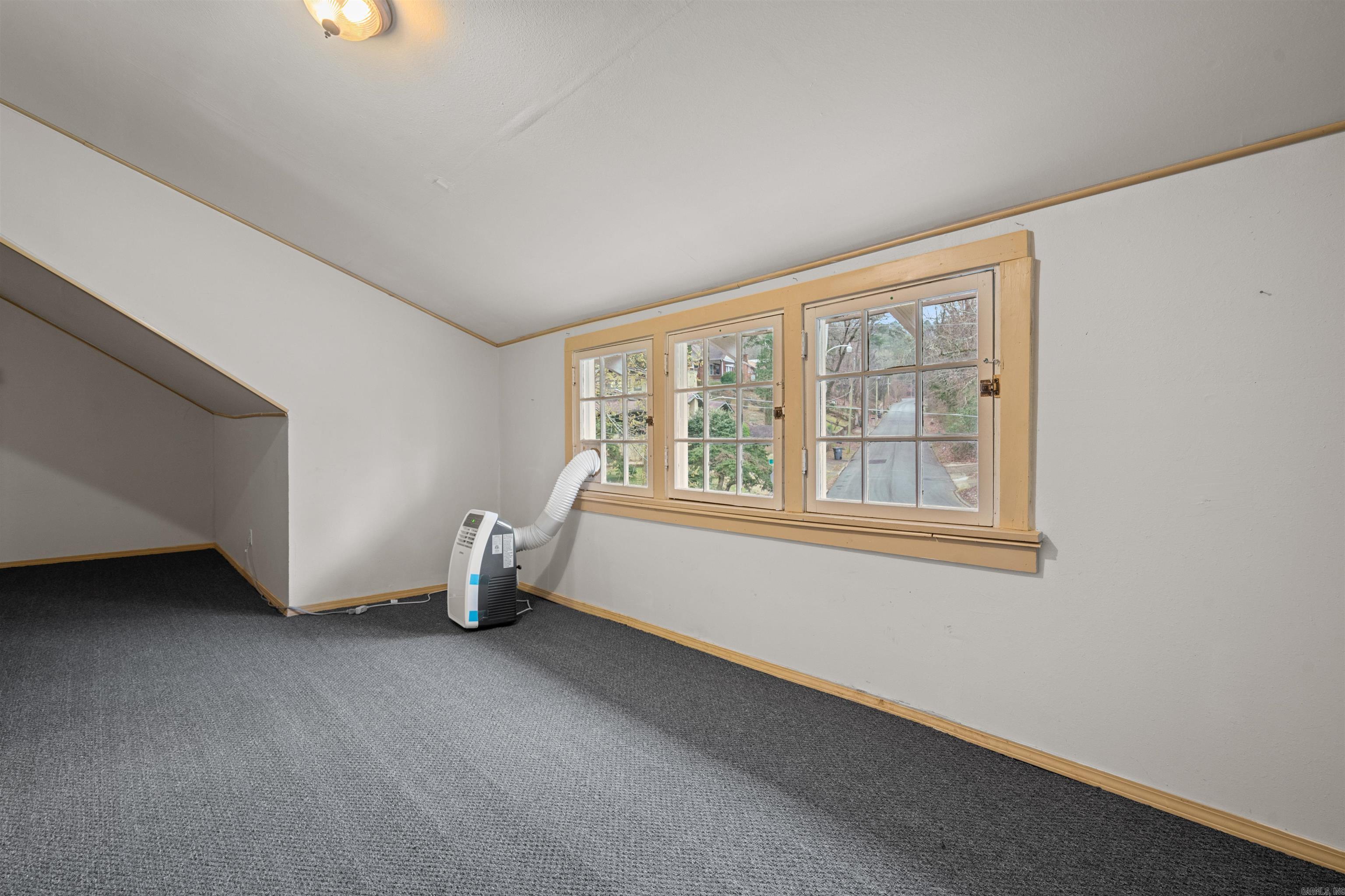 111-113 Dell Hot Springs, AR 71901-0000