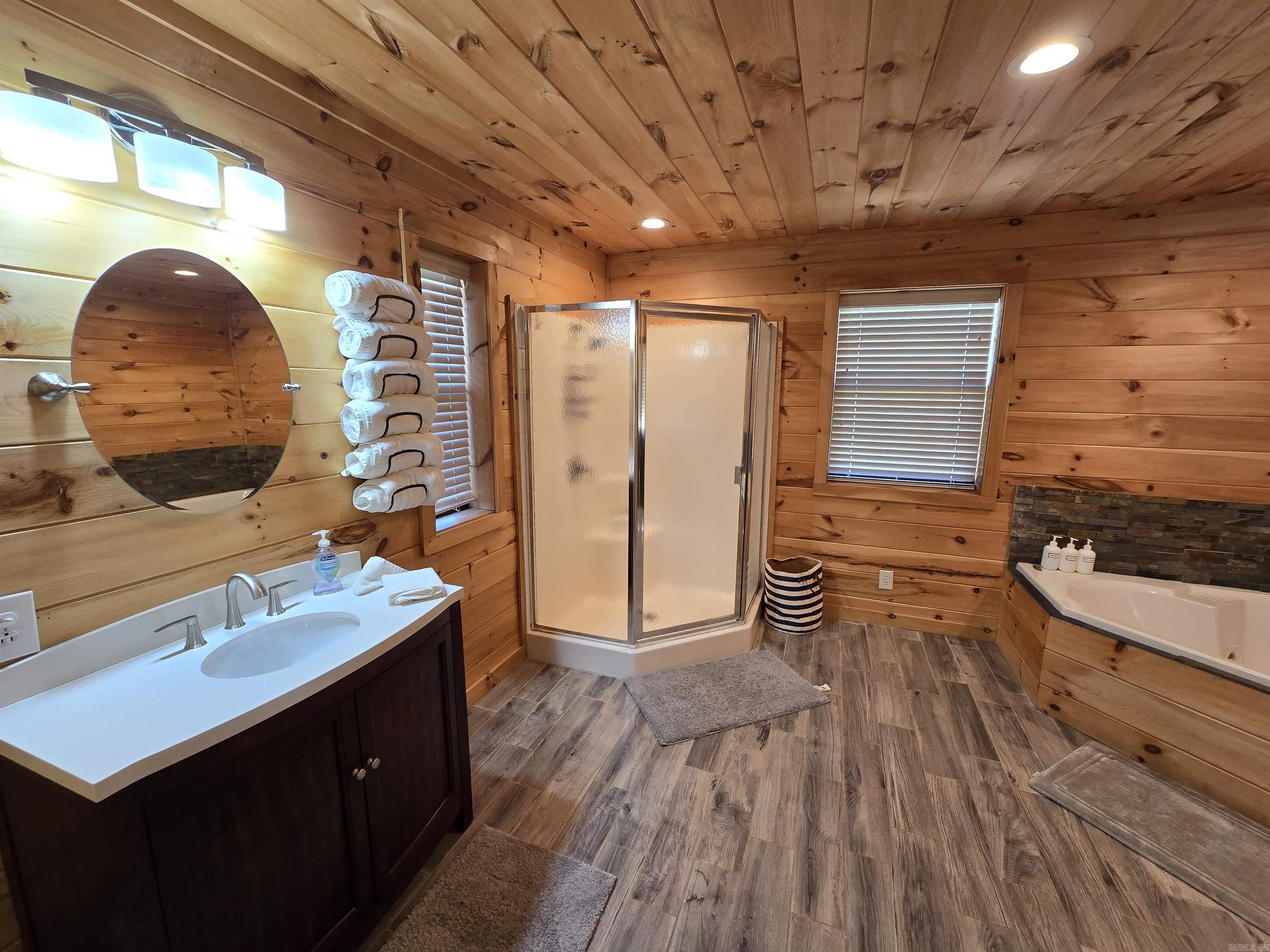 3189 Brownsville Road Greers Ferry, AR 72067