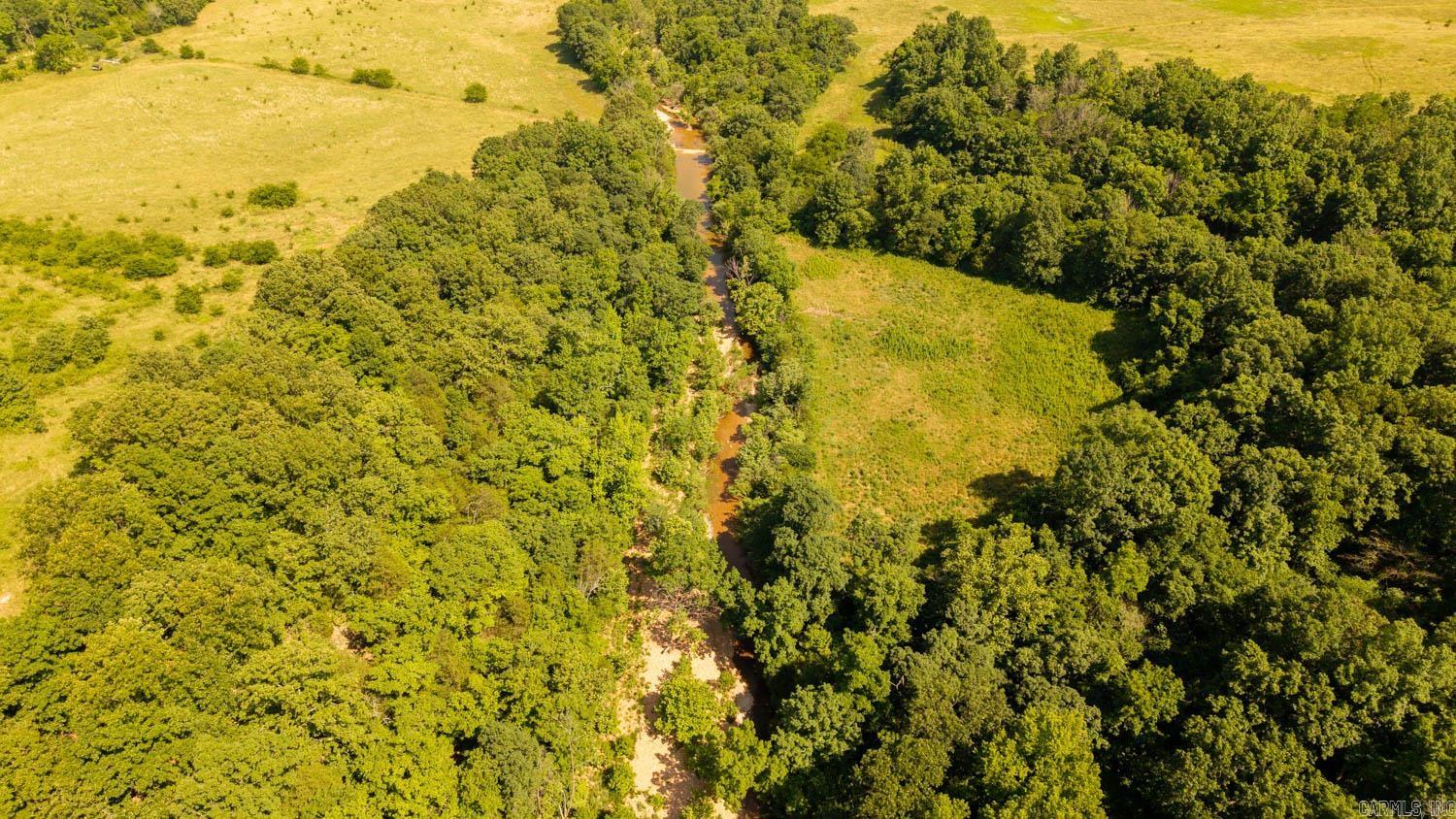 804 Banks Road Hardy, AR 72542