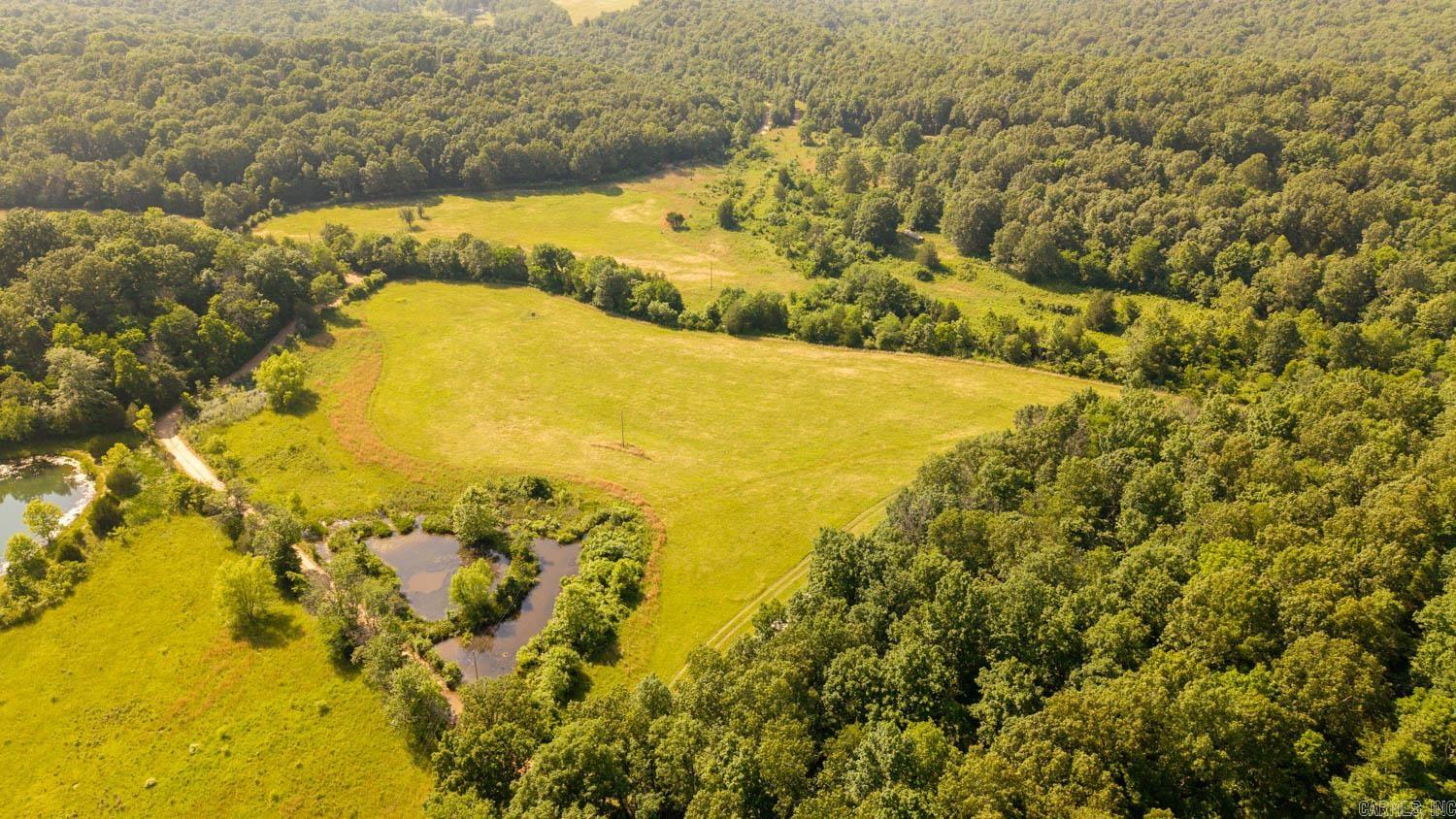 804 Banks Road Hardy, AR 72542