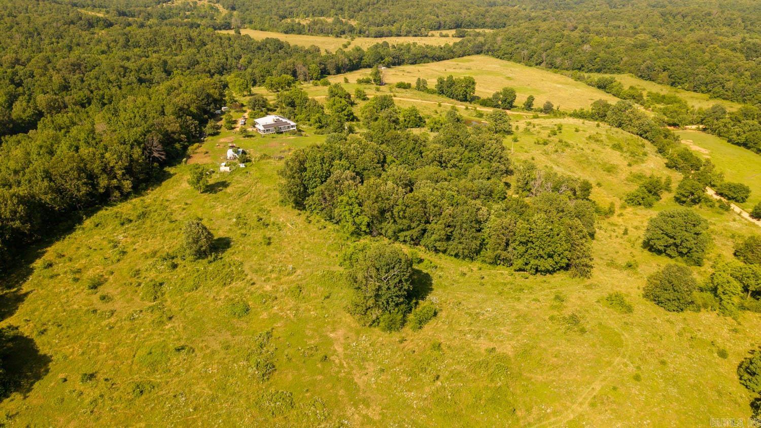 804 Banks Road Hardy, AR 72542