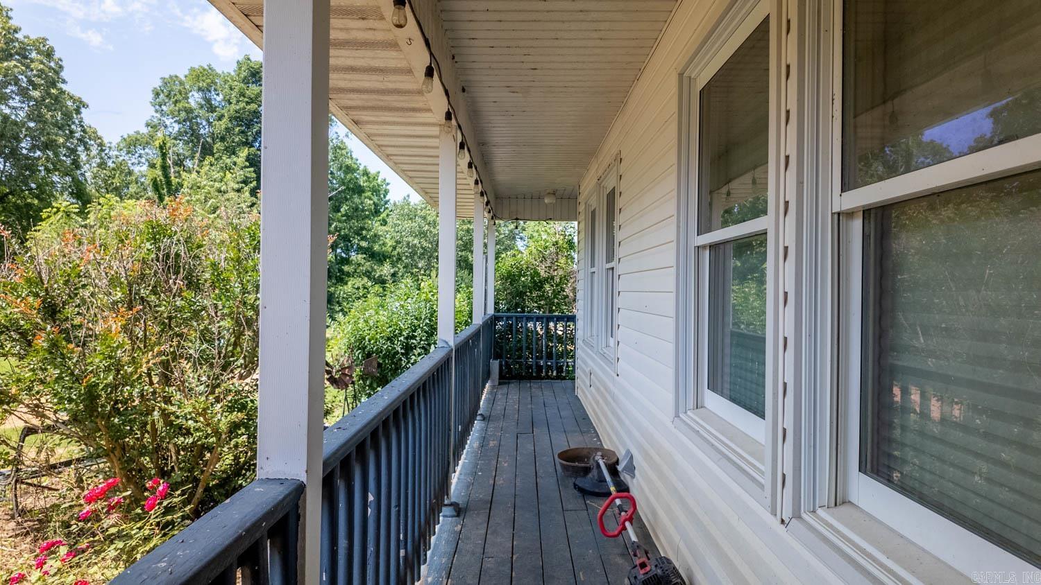 804 Banks Road Hardy, AR 72542