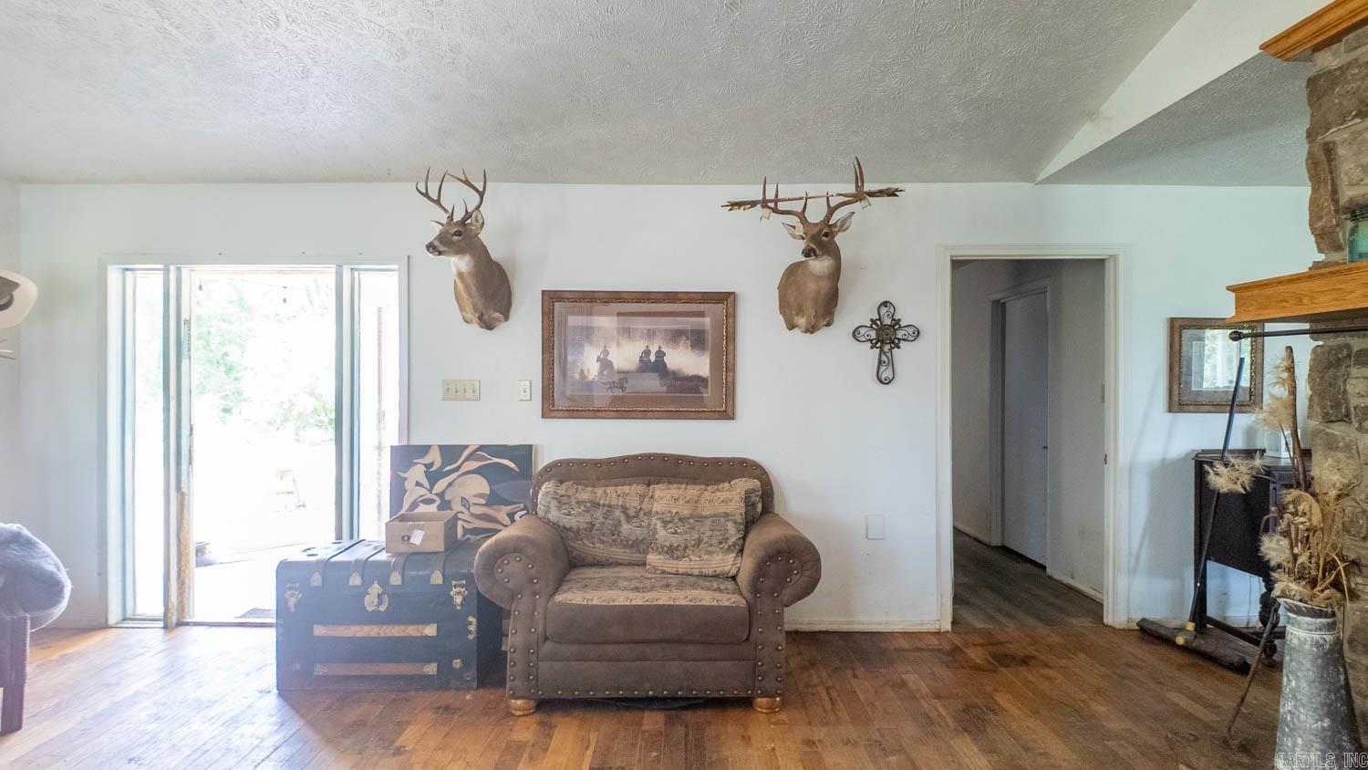 804 Banks Road Hardy, AR 72542