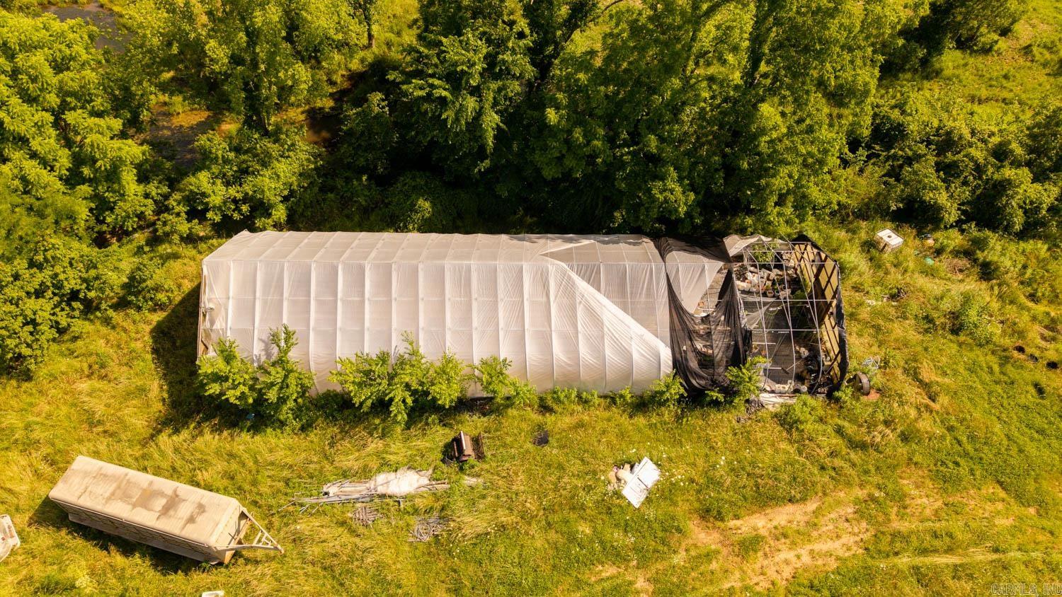 804 Banks Road Hardy, AR 72542