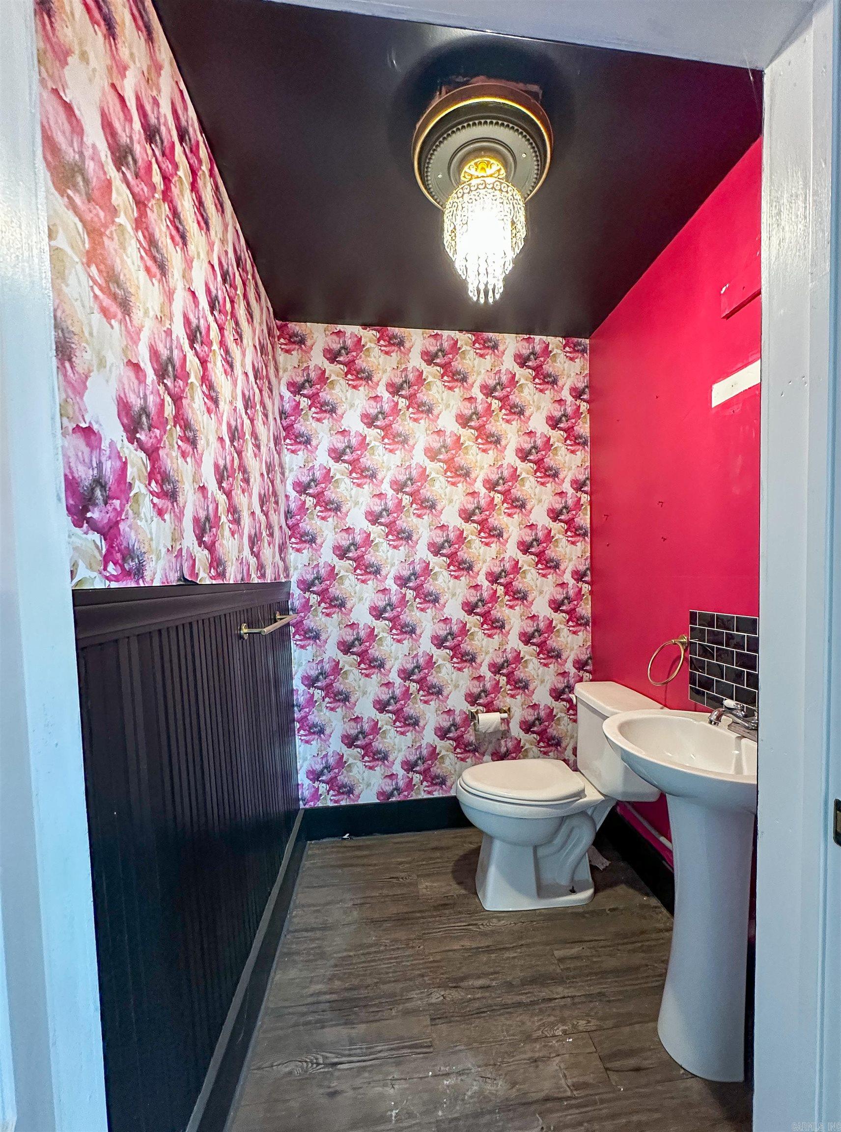 108 Public Square  Berryville, AR