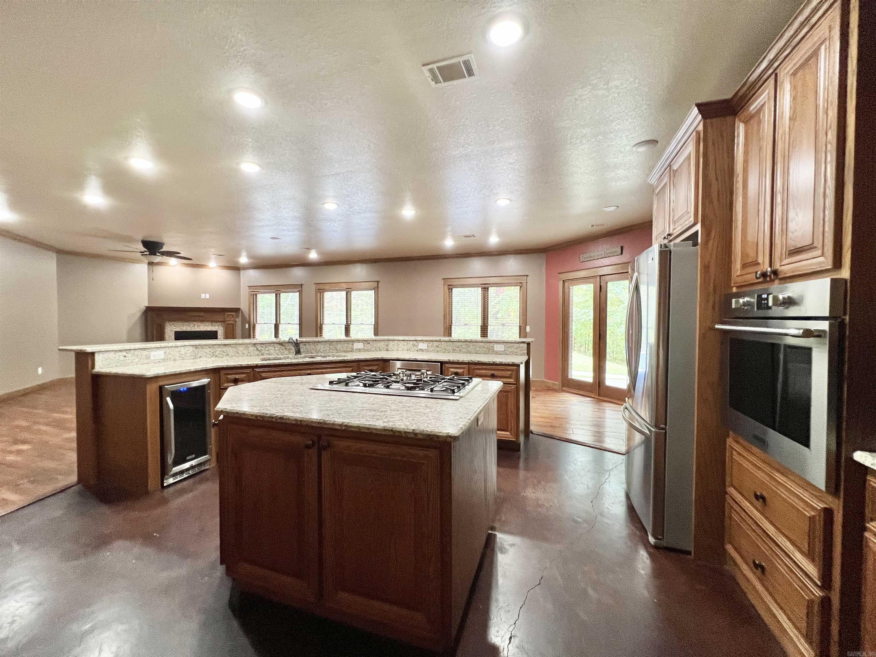 847 Woodland Hills Drive  Mountain View, AR