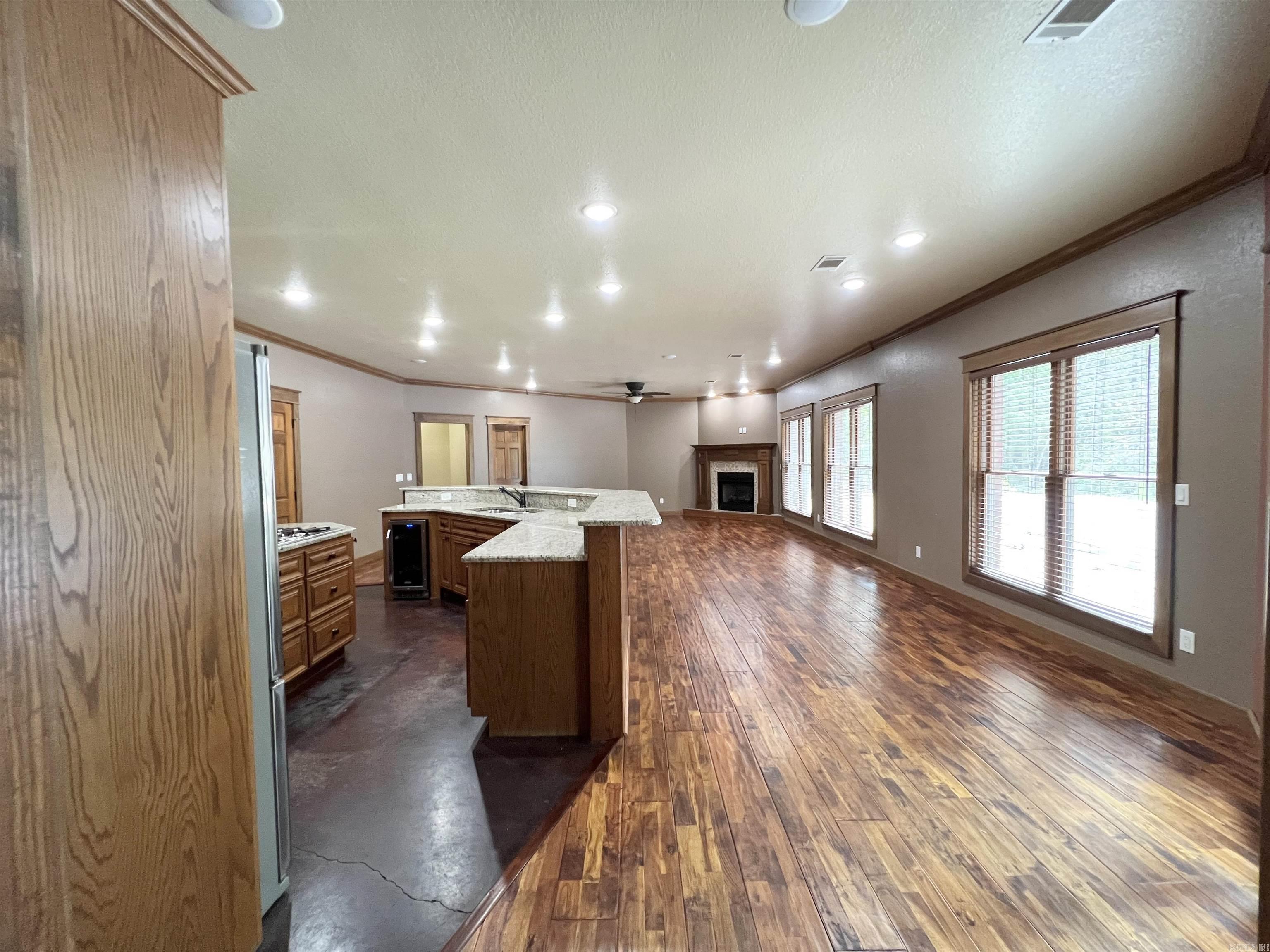 847 Woodland Hills Drive  Mountain View, AR