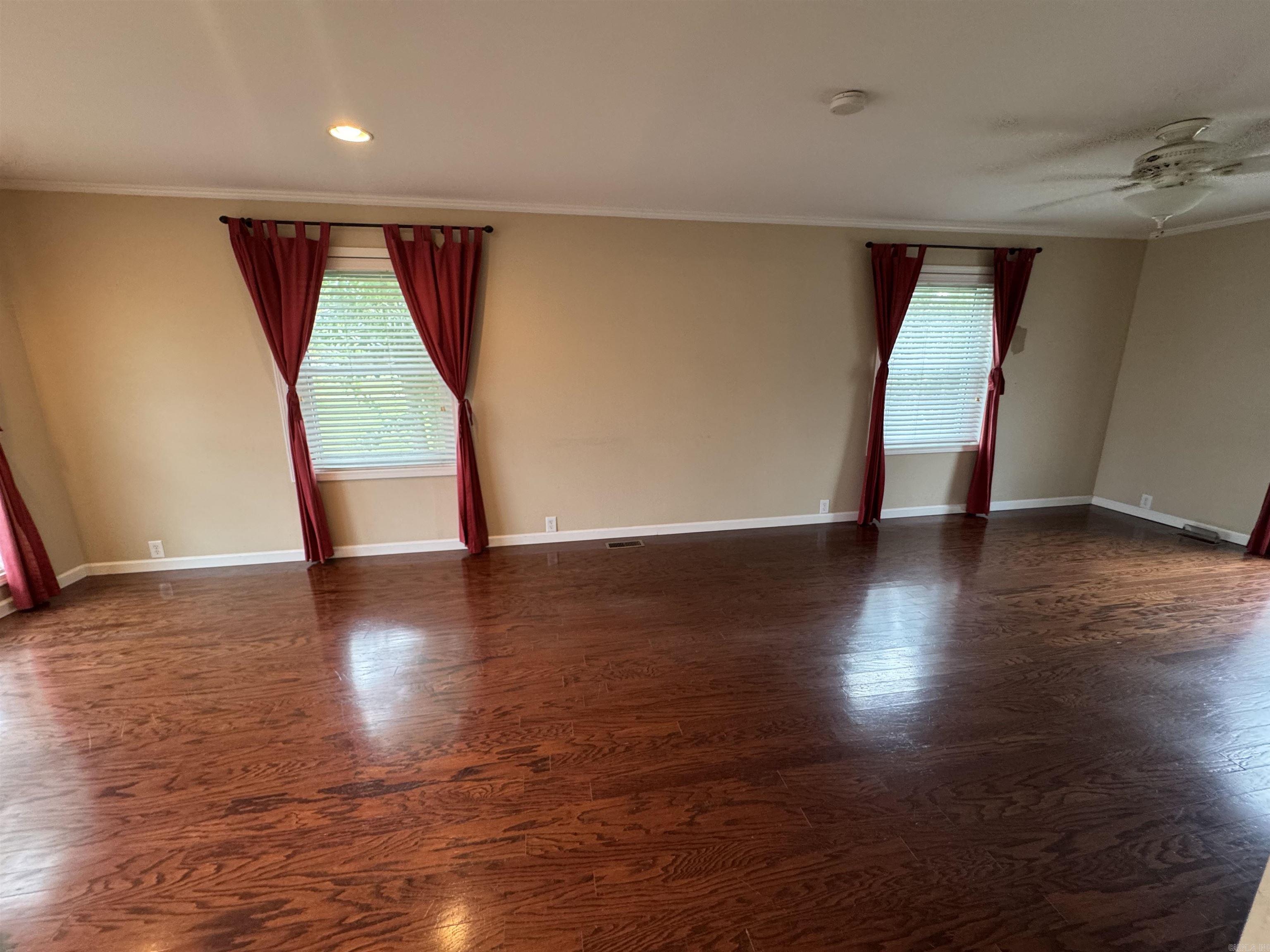 2025 Fairway  Stuttgart, AR