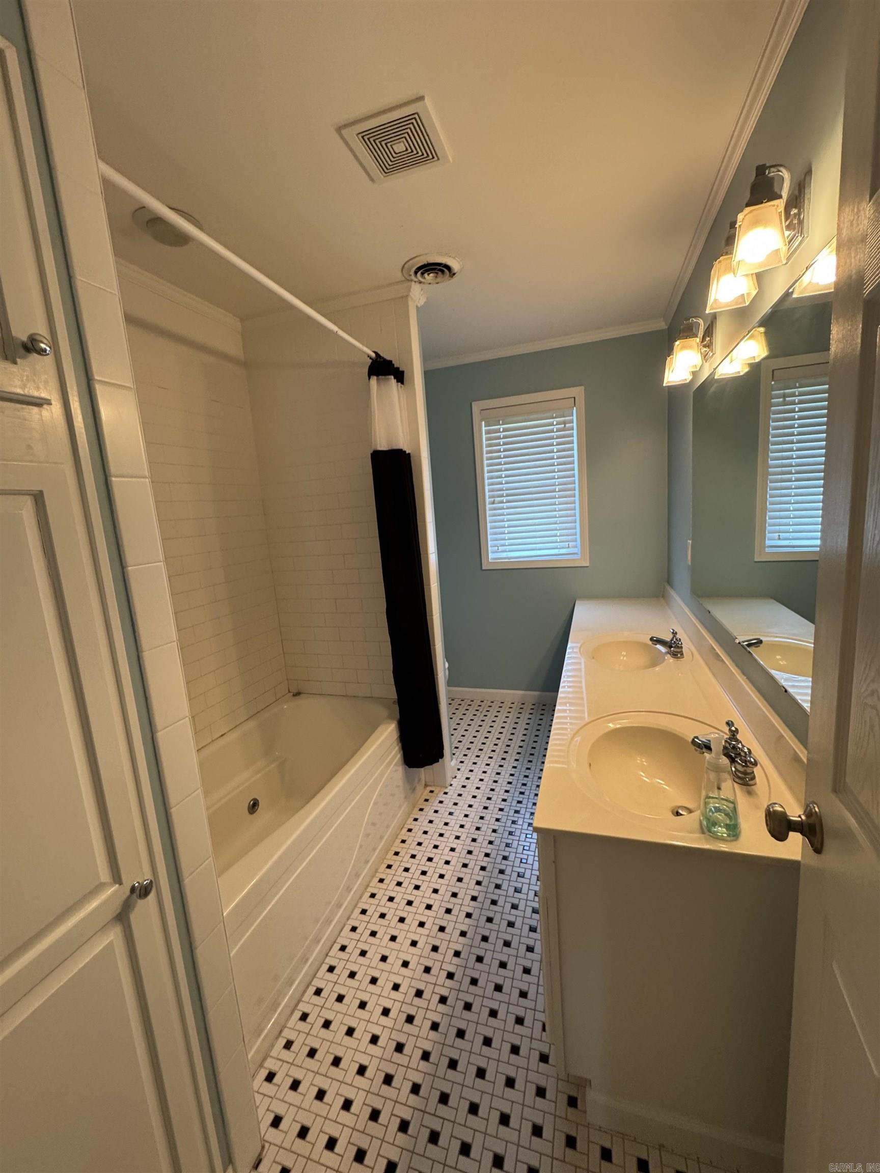 2025 Fairway  Stuttgart, AR