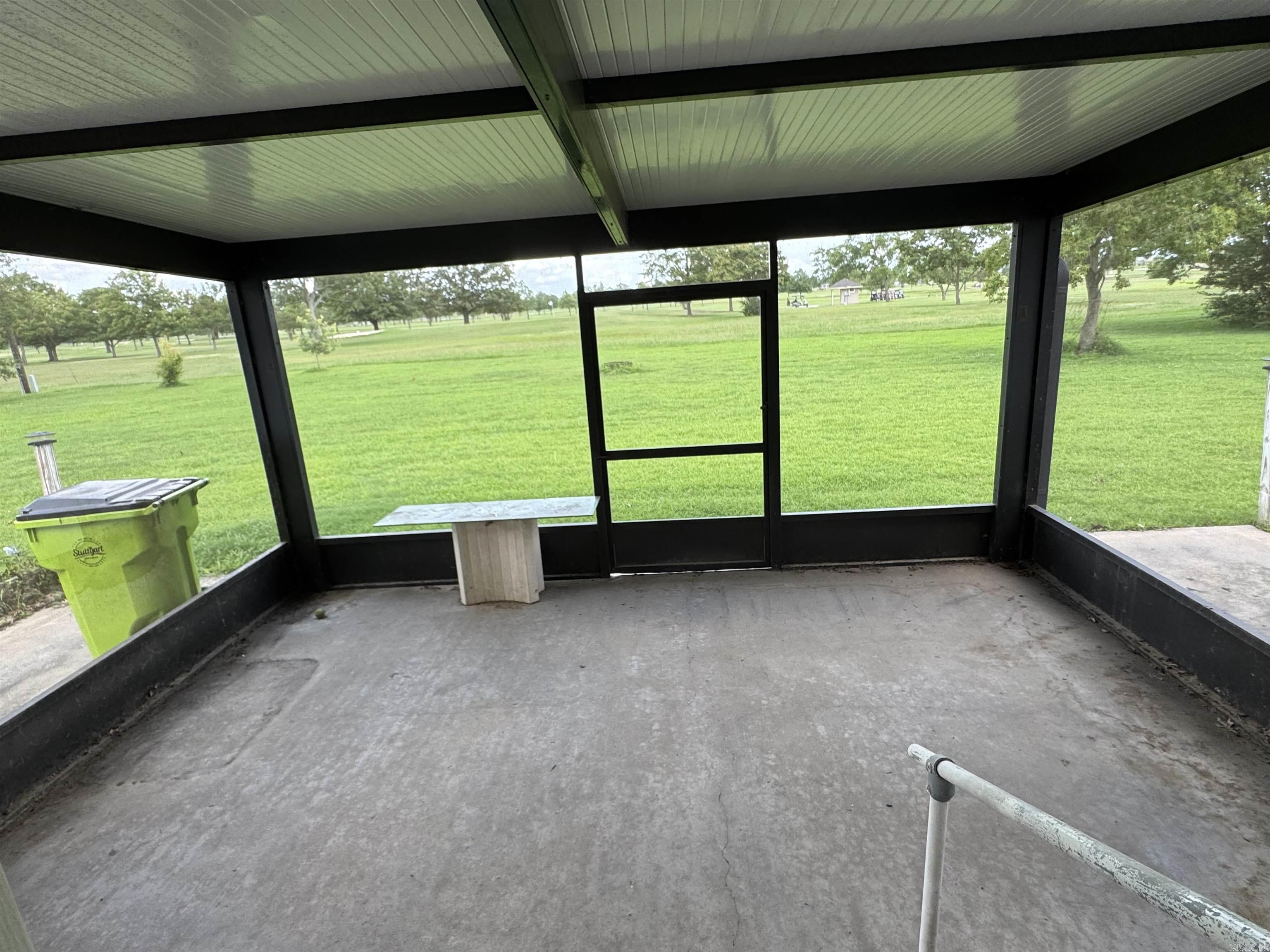 2025 Fairway  Stuttgart, AR