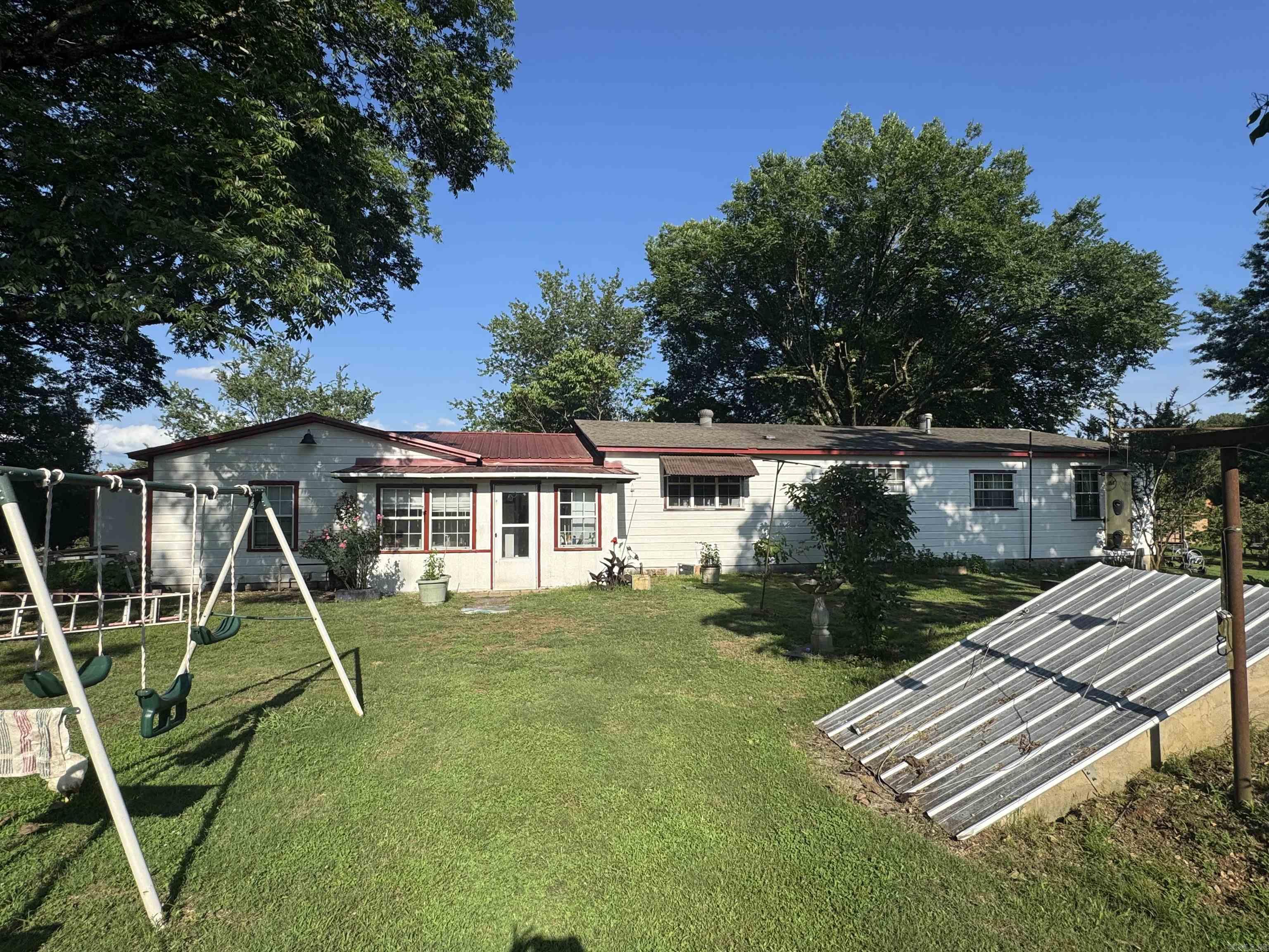 7498 US HWY 71 S  Wickes, AR