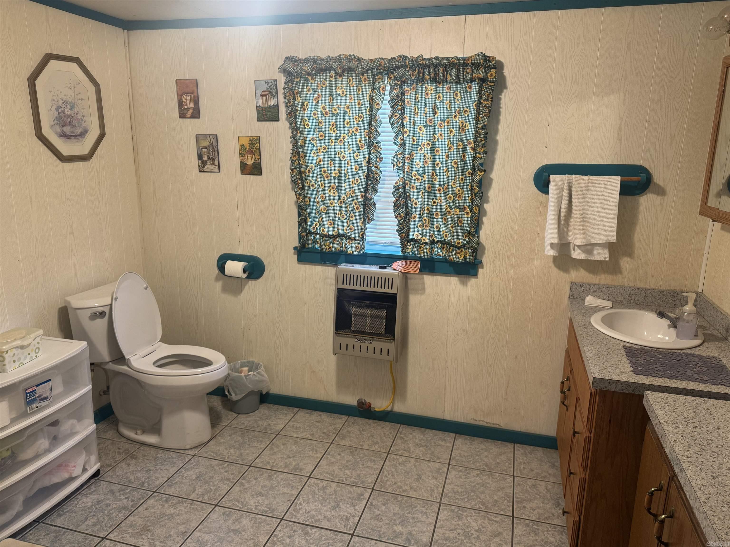 7498 US HWY 71 S  Wickes, AR