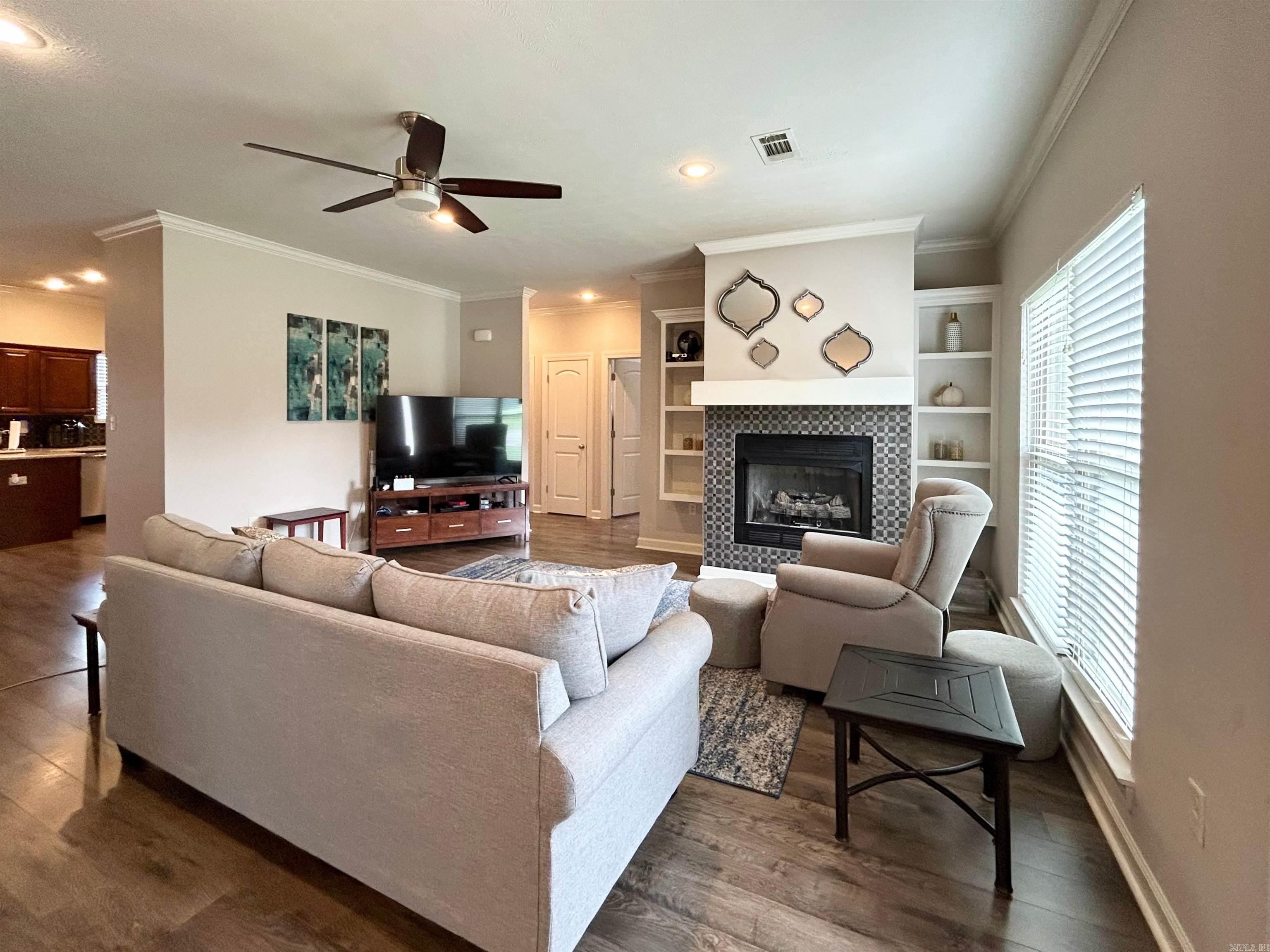 1320 Andrews Drive — photo 5