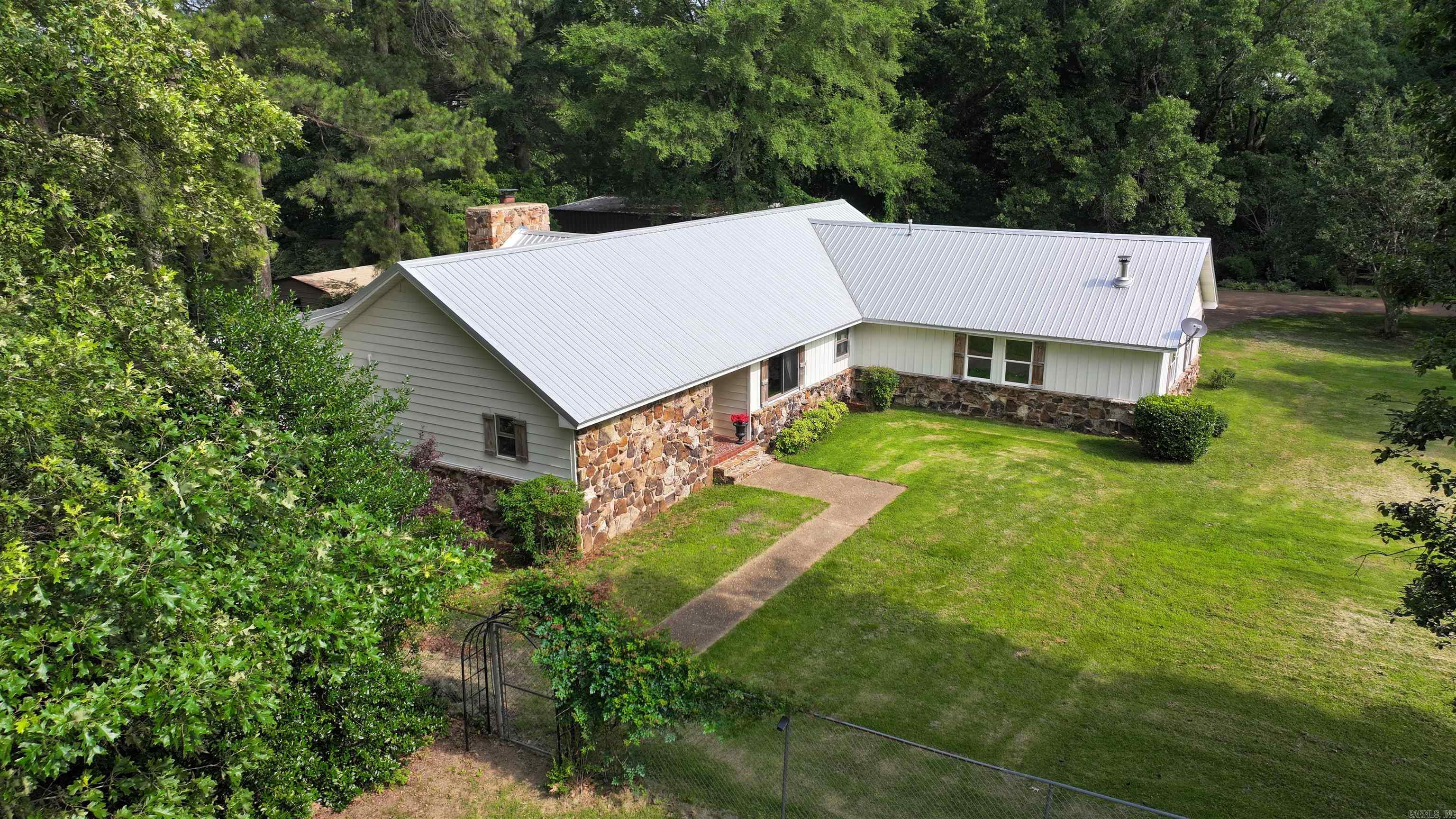 32518 Hwy 17  Brinkley, AR