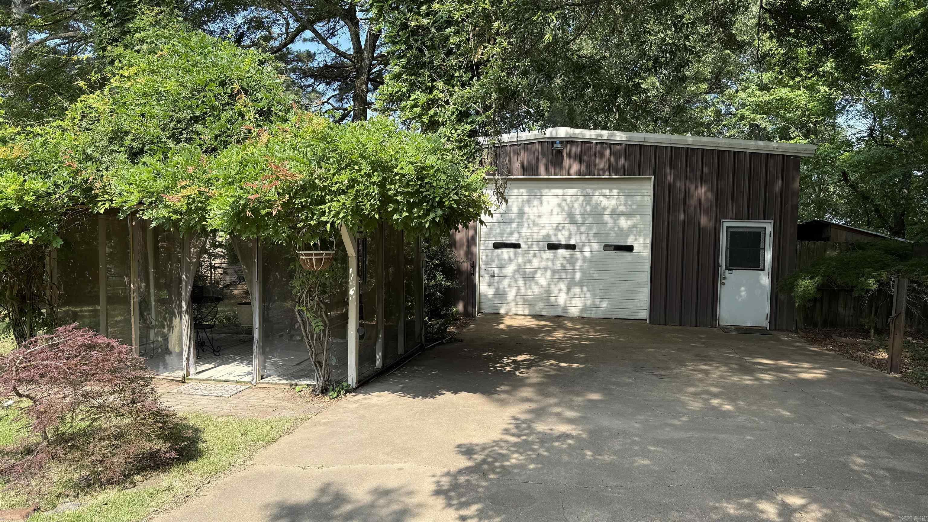 32518 Hwy 17  Brinkley, AR