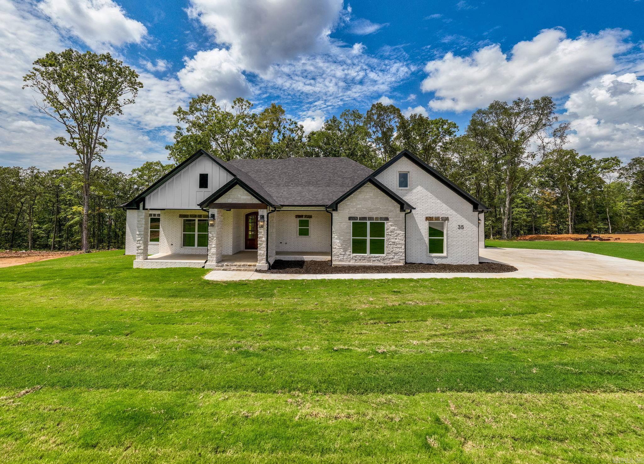 35 Elrod Drive  Greers Ferry, AR