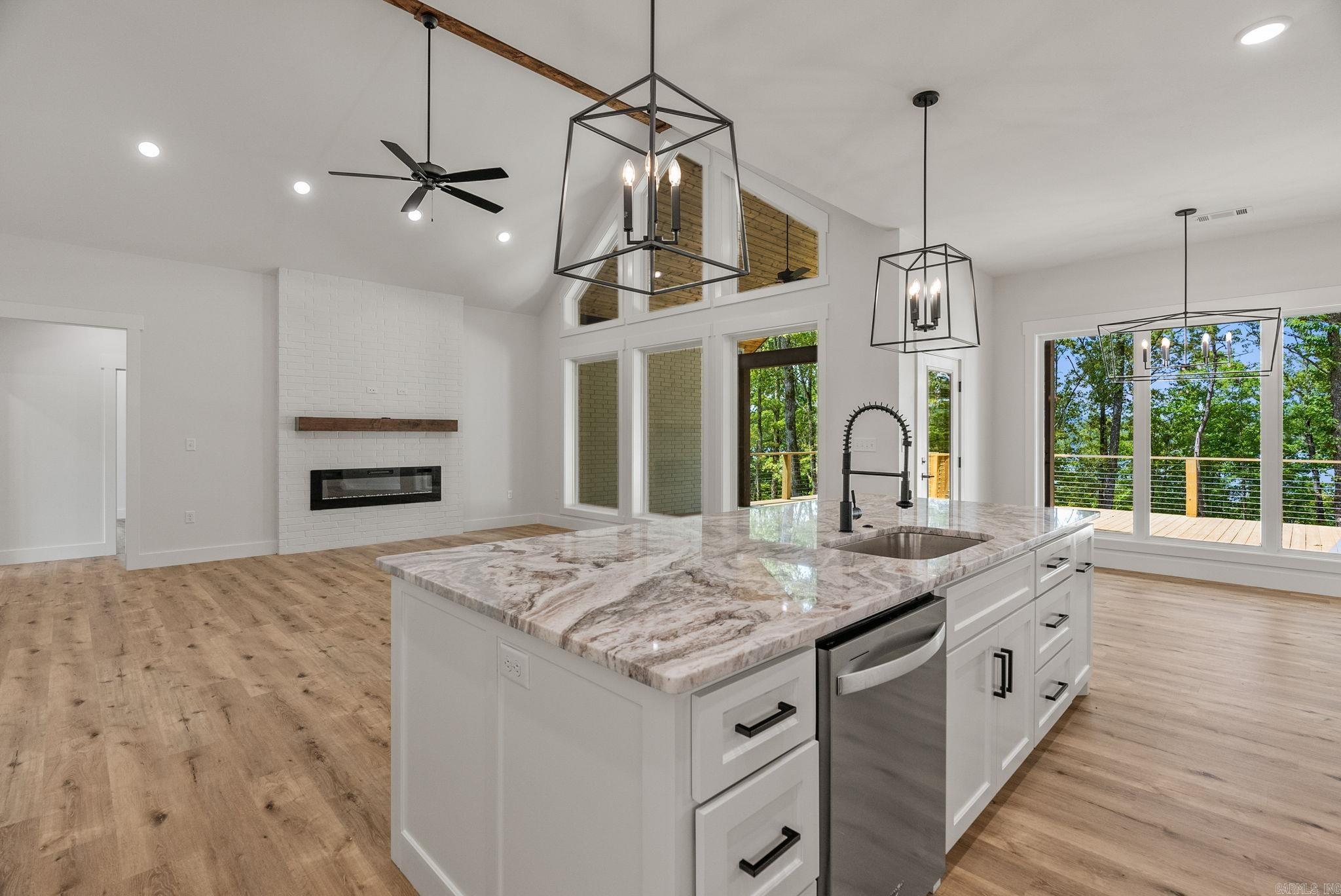 35 Elrod Drive  Greers Ferry, AR