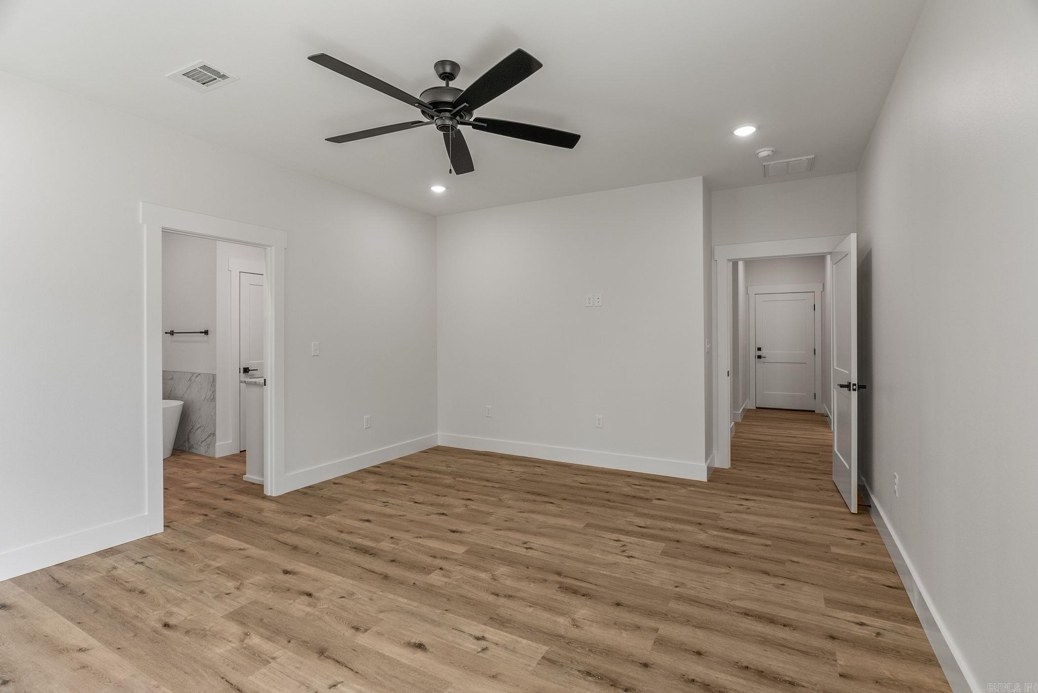 35 Elrod Drive  Greers Ferry, AR