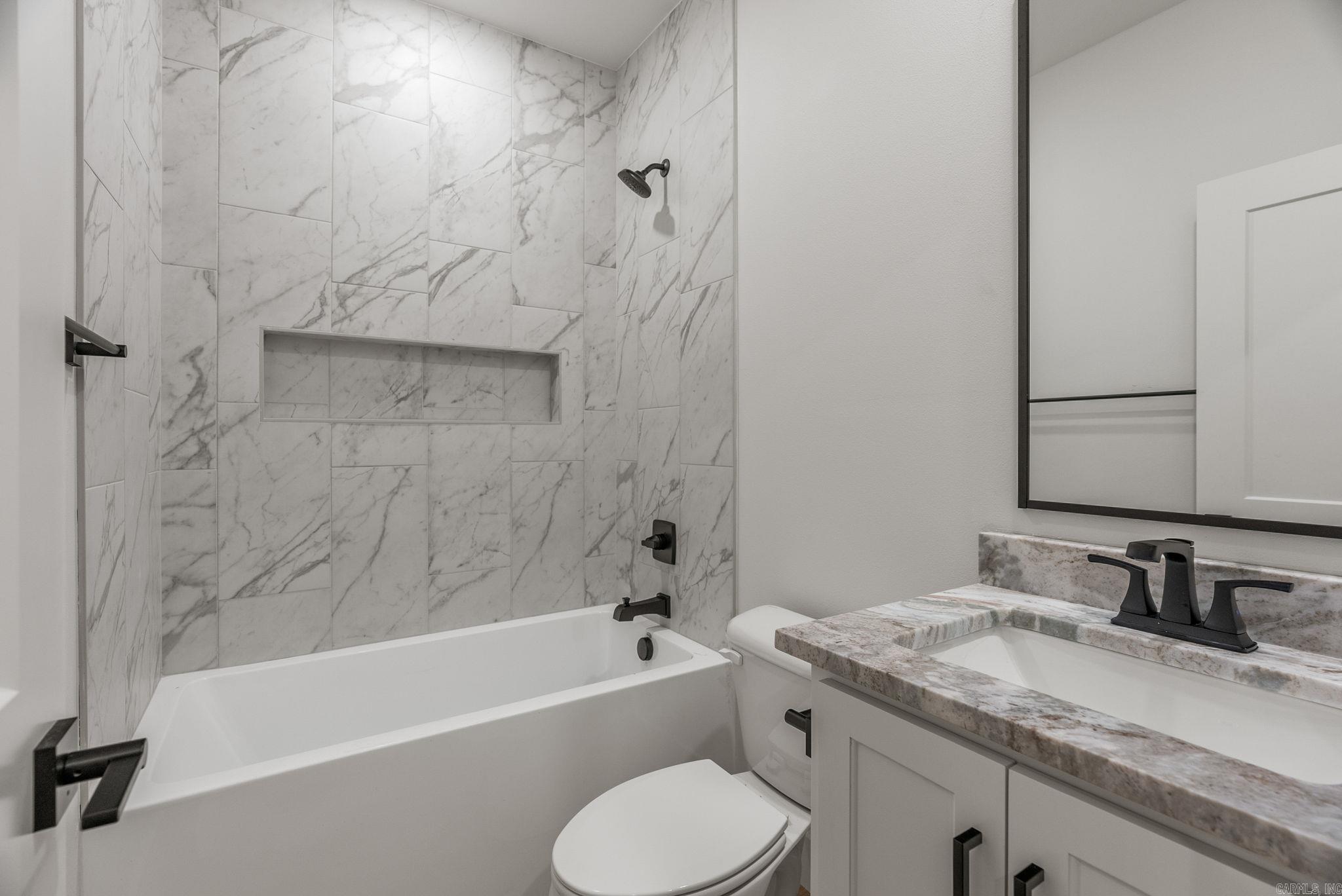 35 Elrod Drive  Greers Ferry, AR