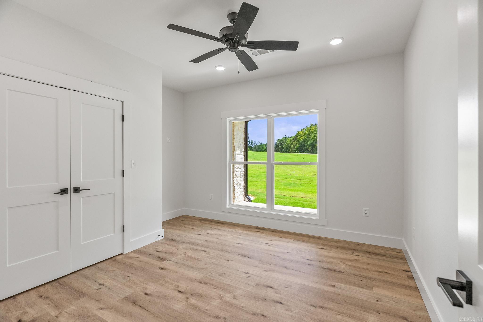 35 Elrod Drive  Greers Ferry, AR