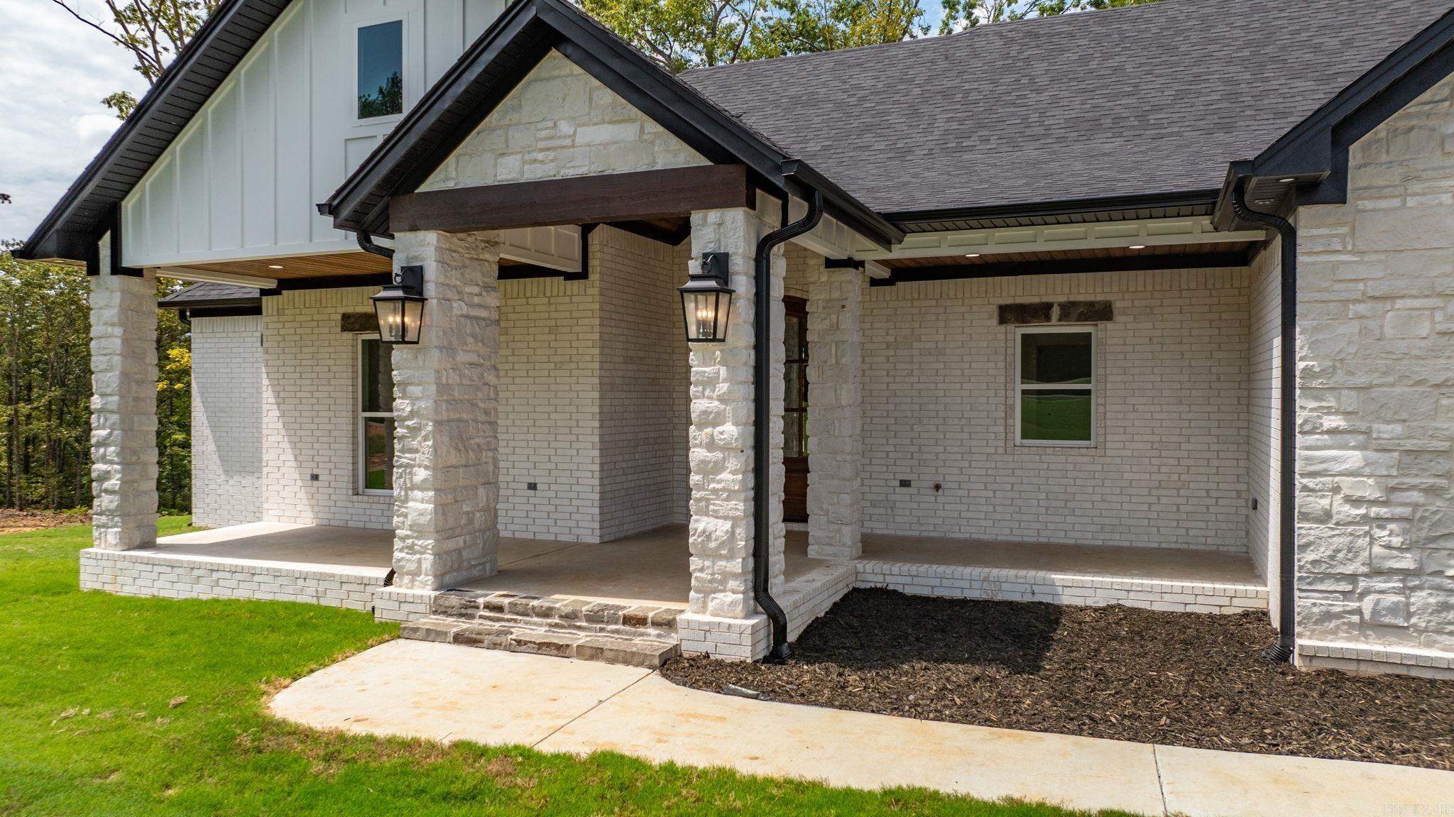 35 Elrod Drive  Greers Ferry, AR