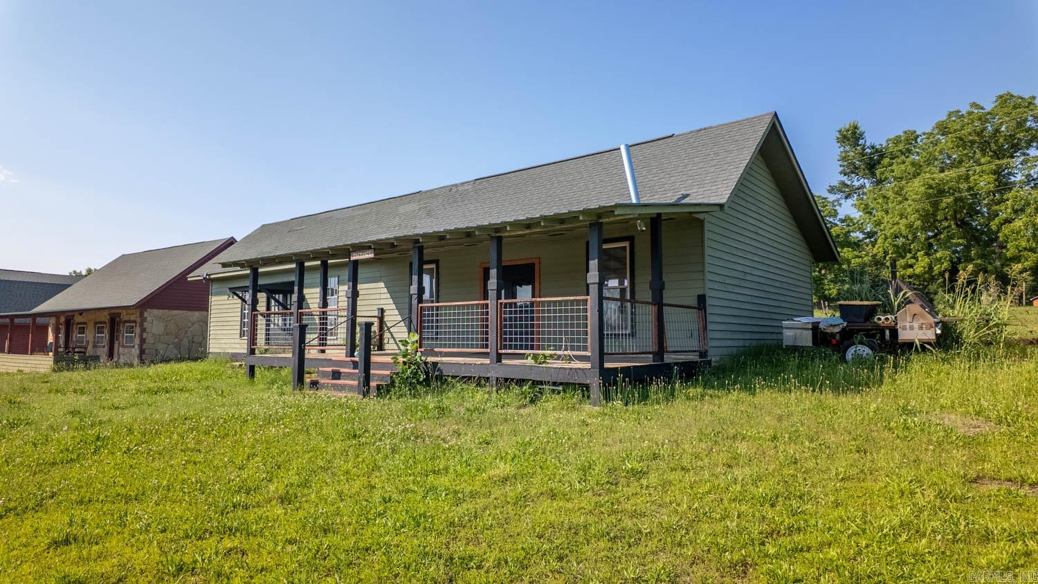 2516 US Highway 63  Hardy, AR