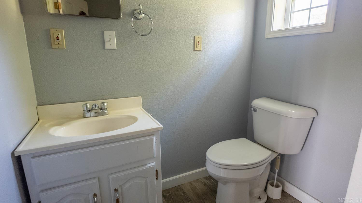 2516 US Highway 63  Hardy, AR