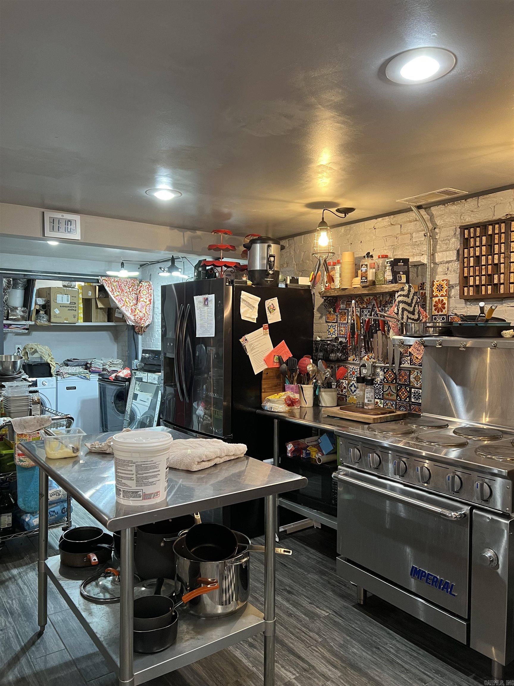 106 N Center  Lonoke, AR