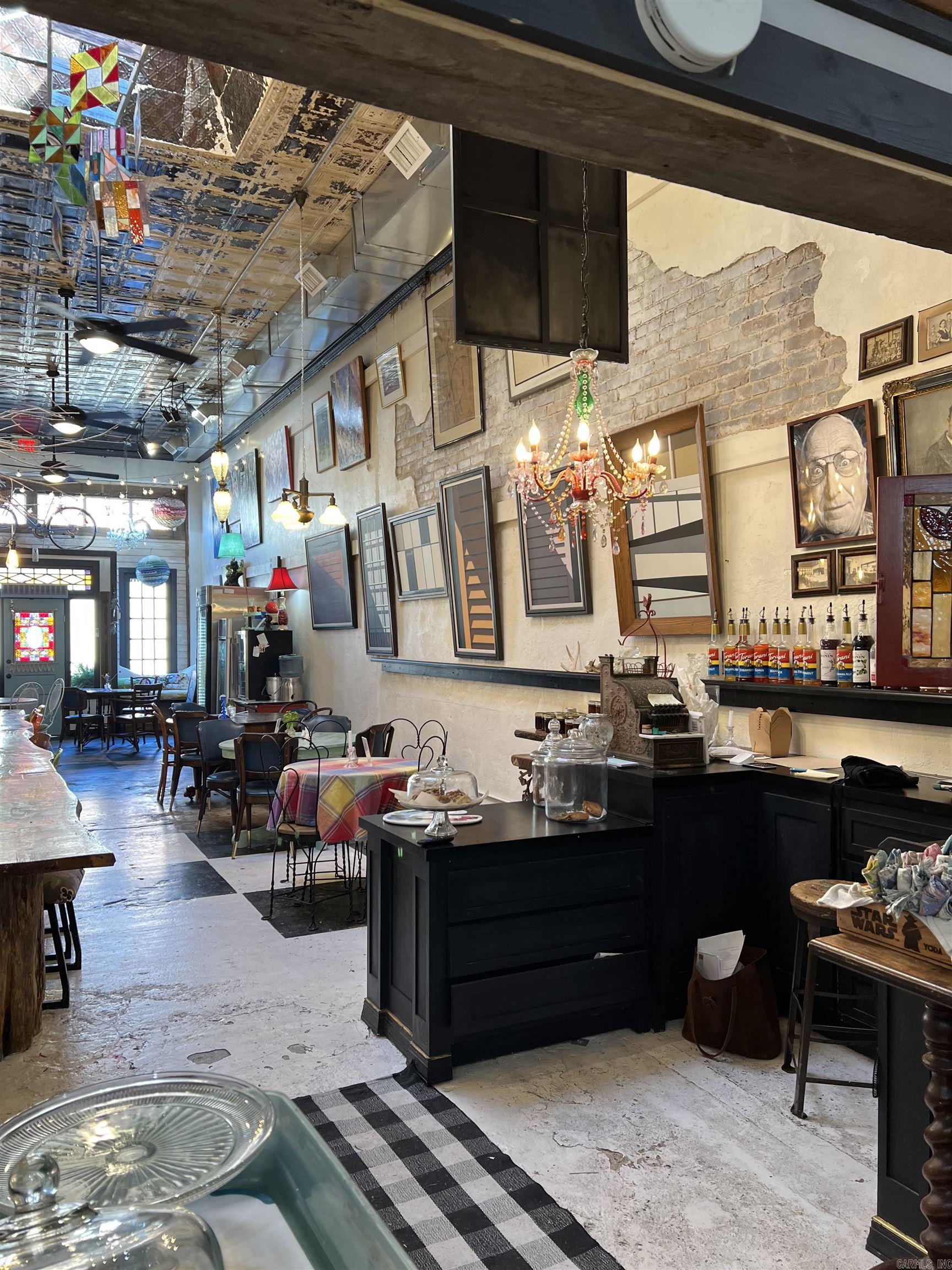 106 N Center  Lonoke, AR