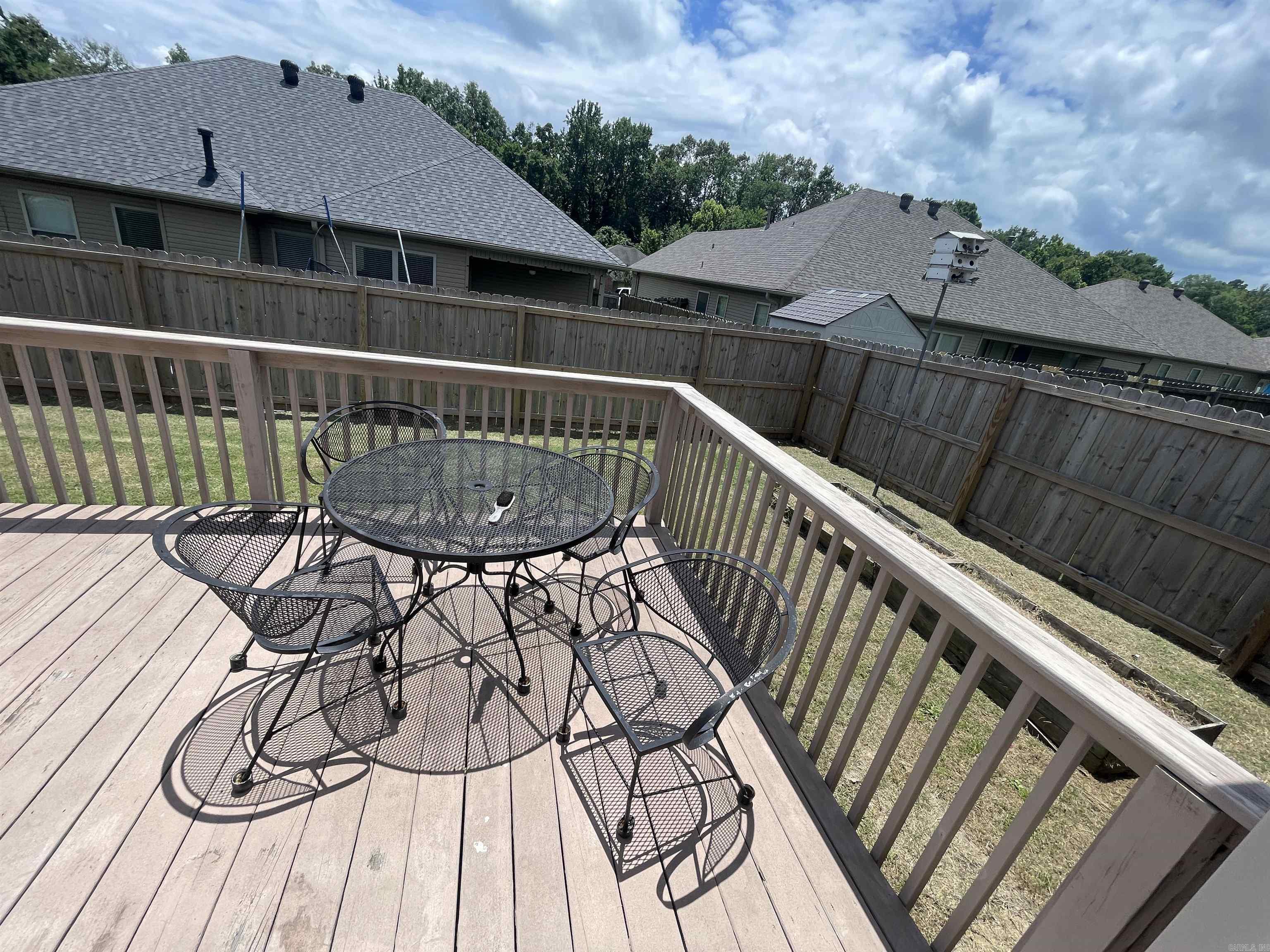 1756 White Oak Lane  Benton, AR