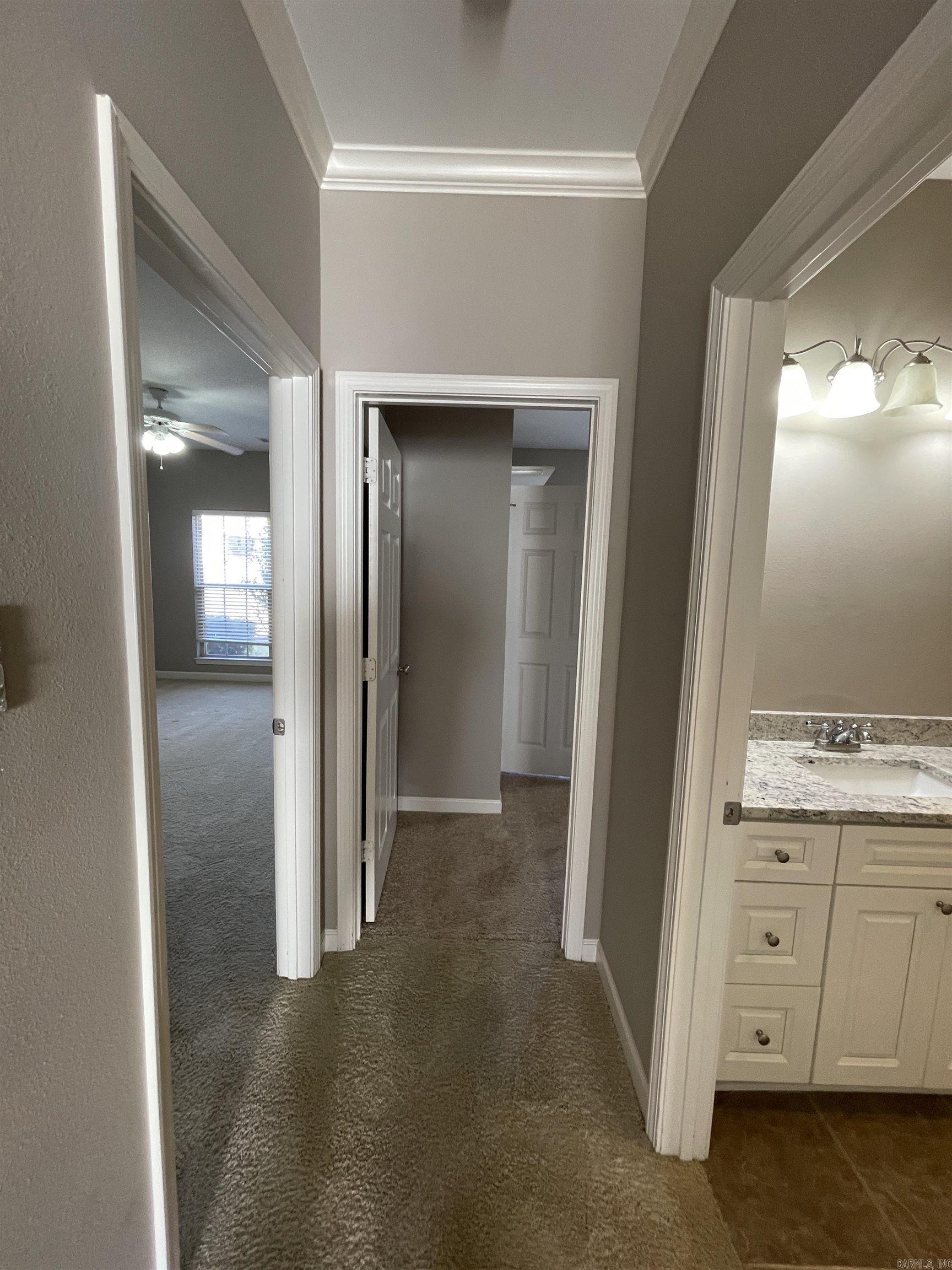 1756 White Oak Lane  Benton, AR