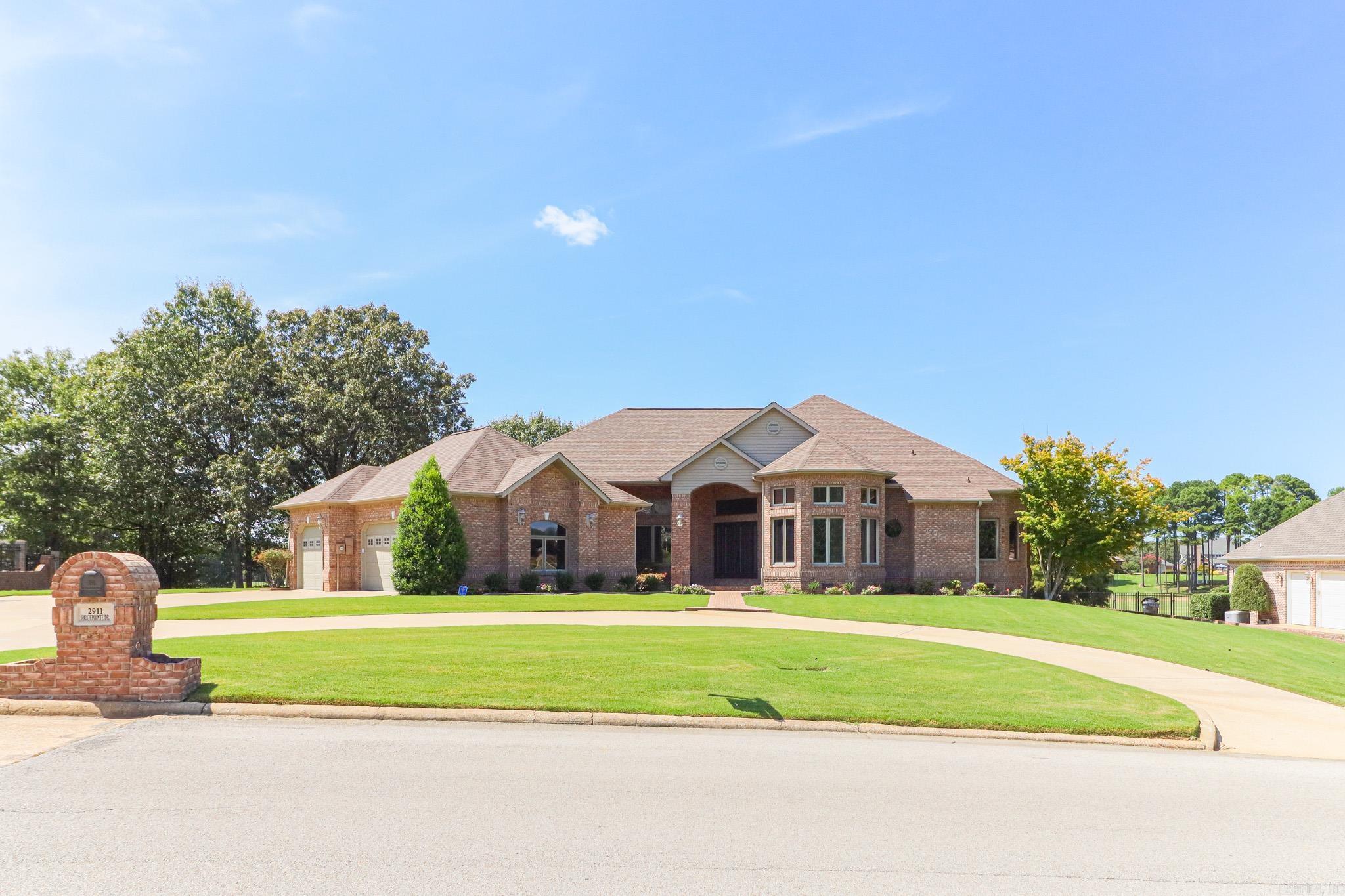 2911 Ridgepointe Jonesboro, AR 72404