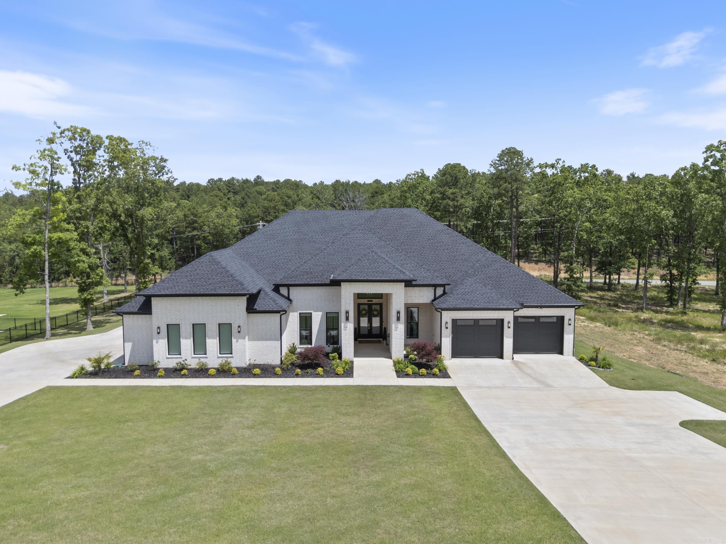 2960  Orchard View  Conway, AR