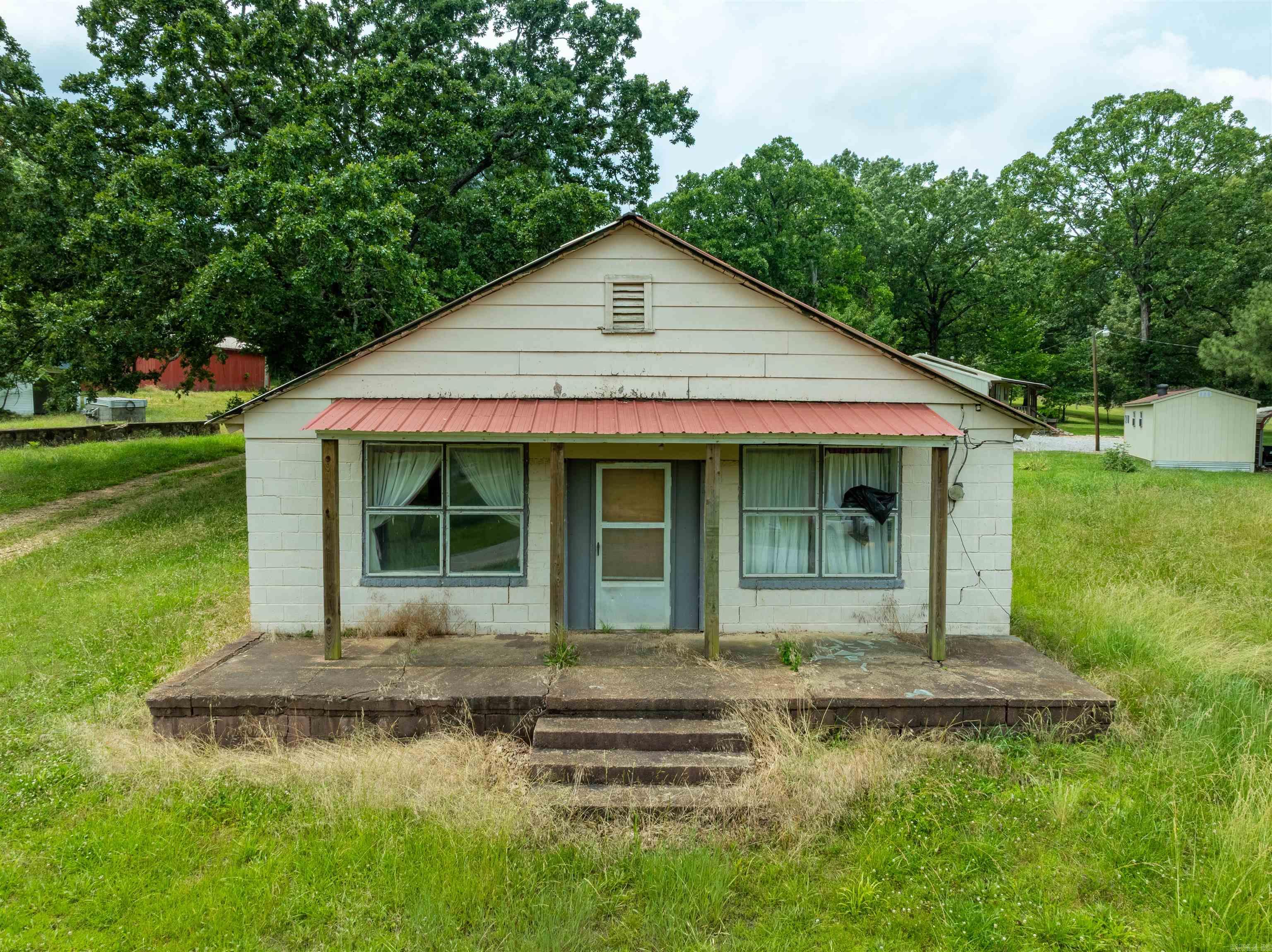 495 Nelsonville  Smithville, AR