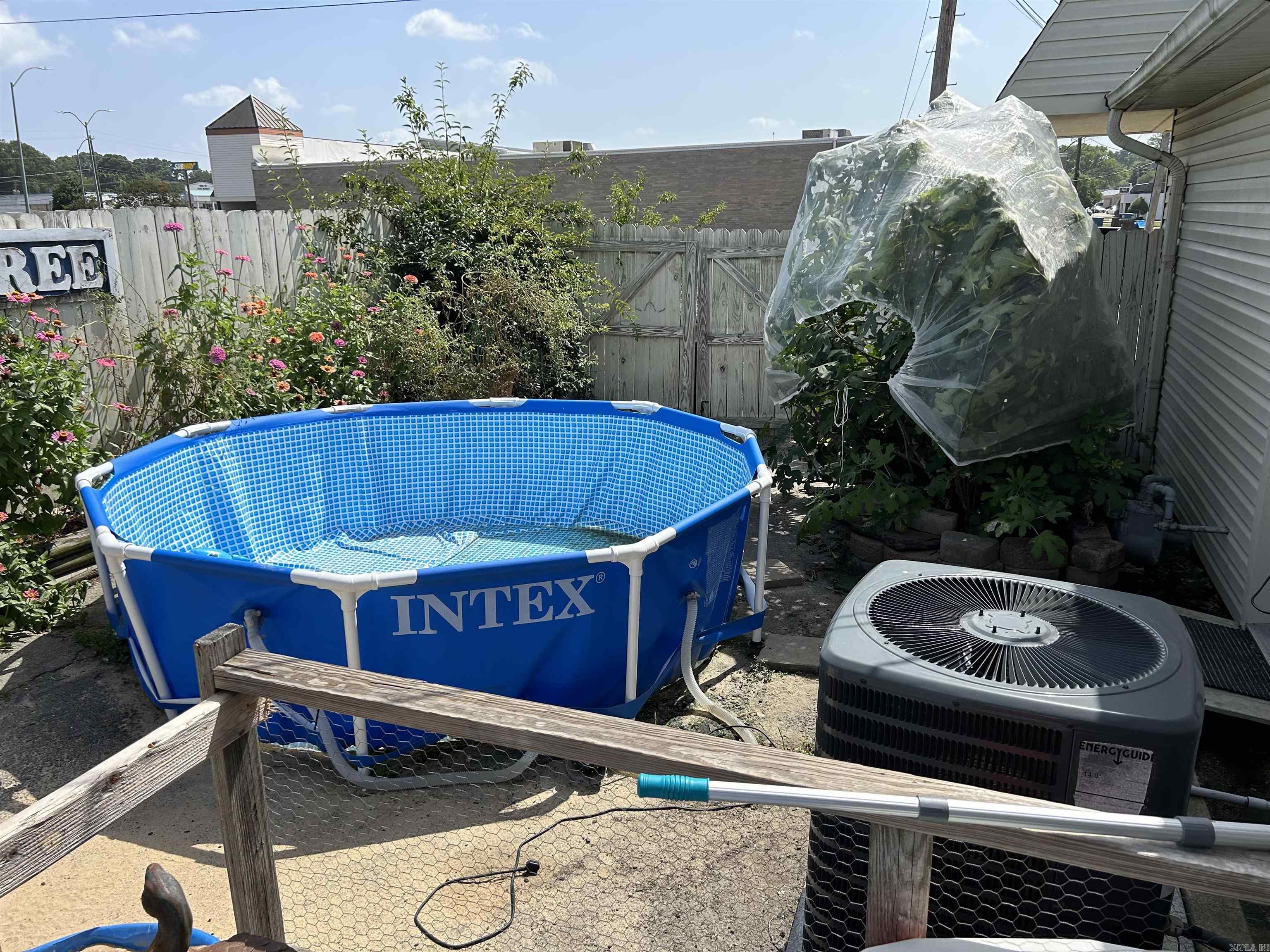 110 S Jeff Davis  Jacksonville, AR